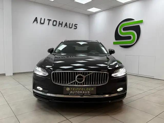 Volvo V90 view 2