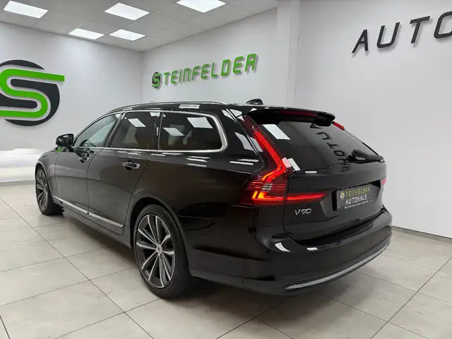 Volvo V90 view 5