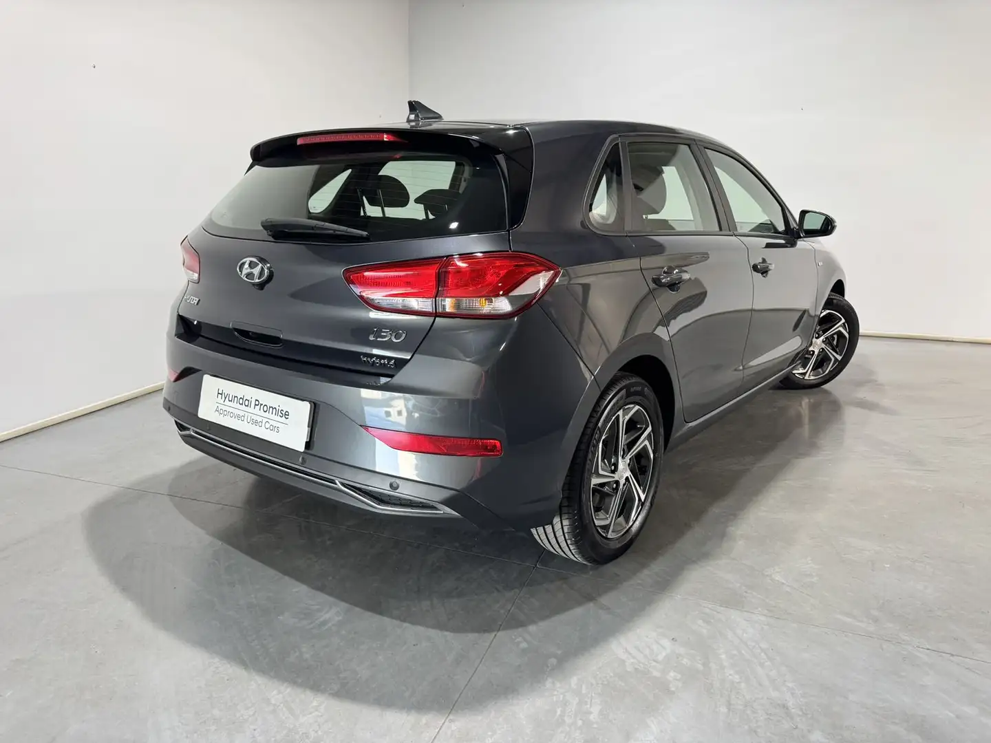 Hyundai i30 1.0 TGDI Klass LR 48V 120 Gris - 2