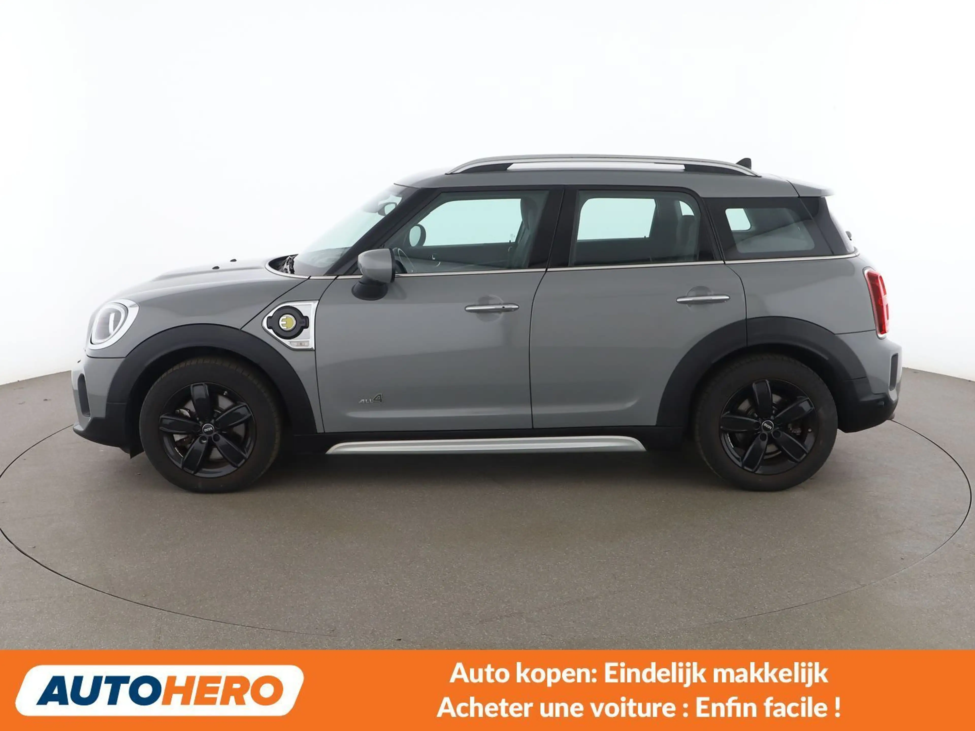 MINI Cooper SE Countryman Cooper S E Hybrid ALL4 Classic Trim — photo 3