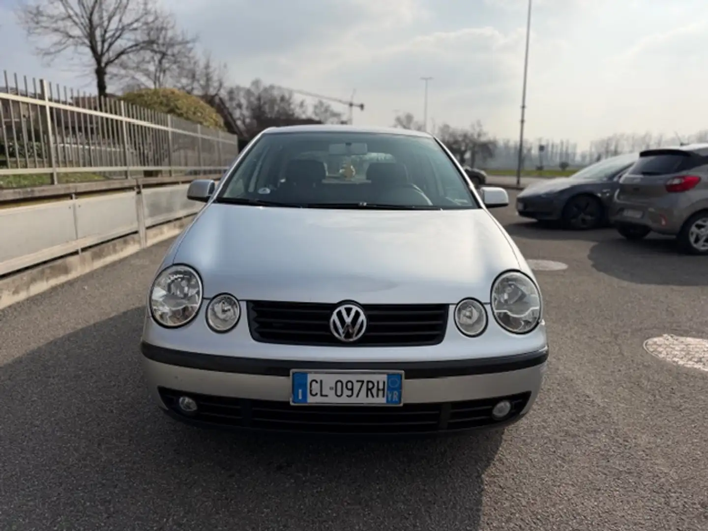 Volkswagen Polo Polo 5p 1.4 Comfortline Silber - 2