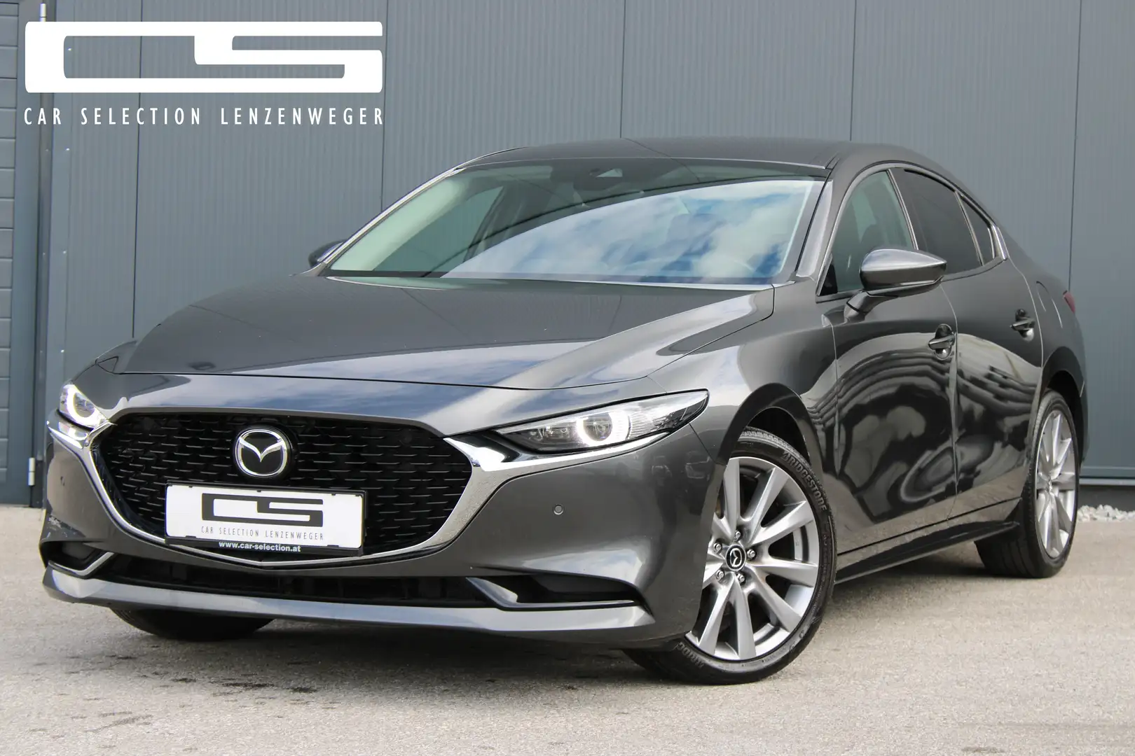 Mazda 3 Comfort + *Navi*Head Up Display*ACC* Gris - 1
