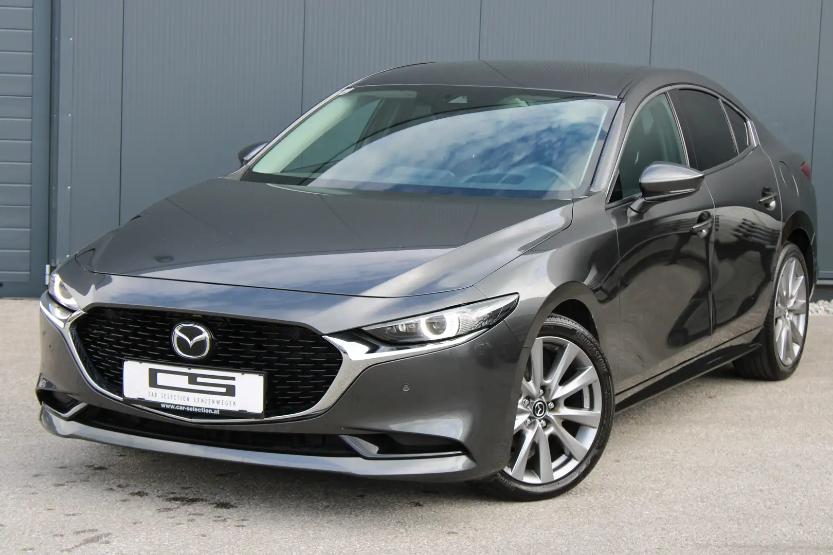 Mazda 3 Comfort + *Navi*Head Up Display*ACC* Gris - 2
