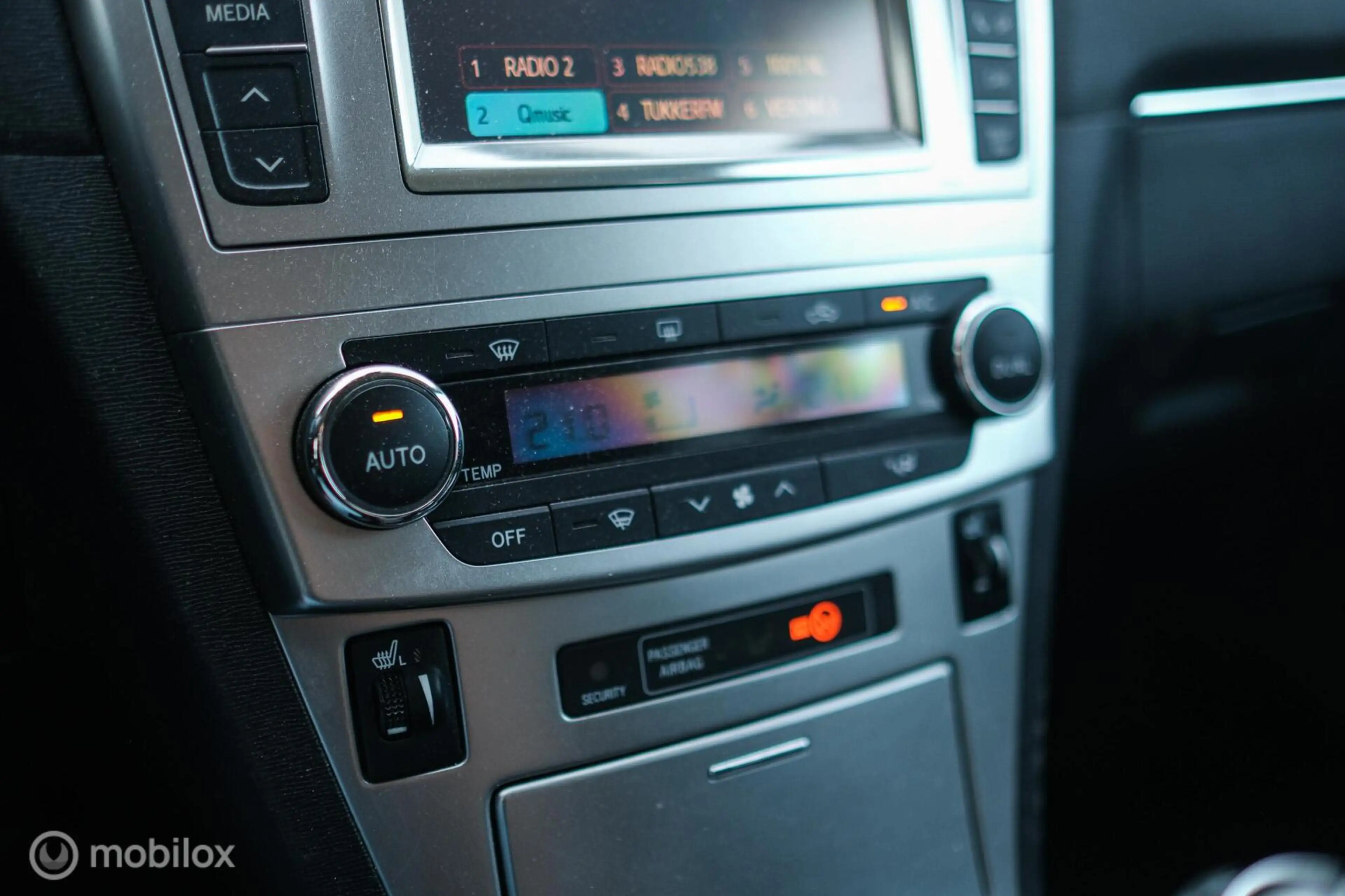 Toyota Avensis 1.8 VVTi Business | Camera | Trekhaak | Leder alca — photo 20