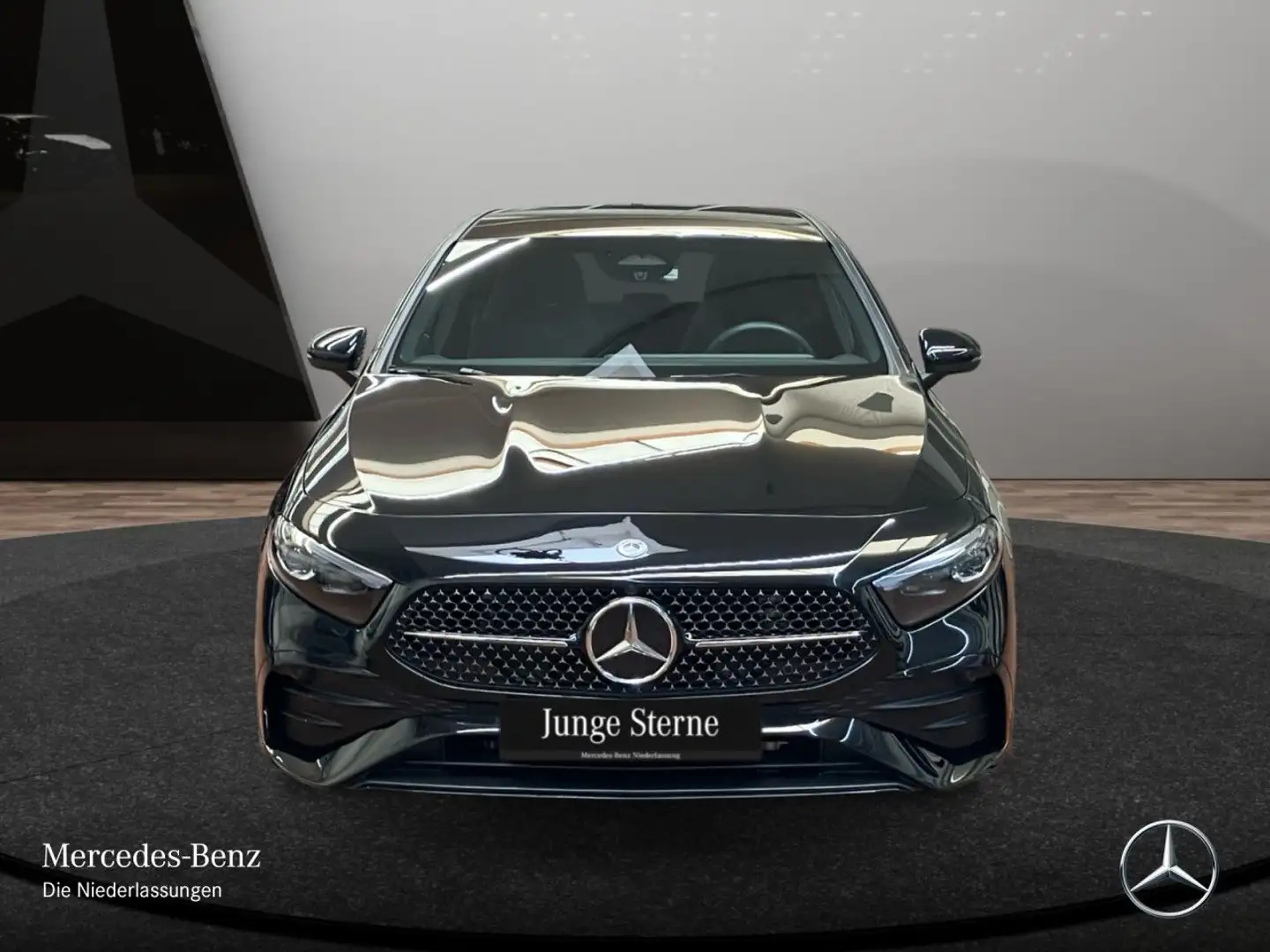 Mercedes-Benz A 220 d AMG+NIGHT+PANO+MULTIBEAM+KAMERA+TOTW+8G Schwarz - 2
