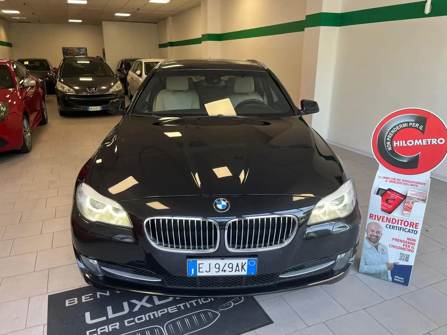 BMW 530 Serie 5 F11 Touring 530d FUTURA Black - 1