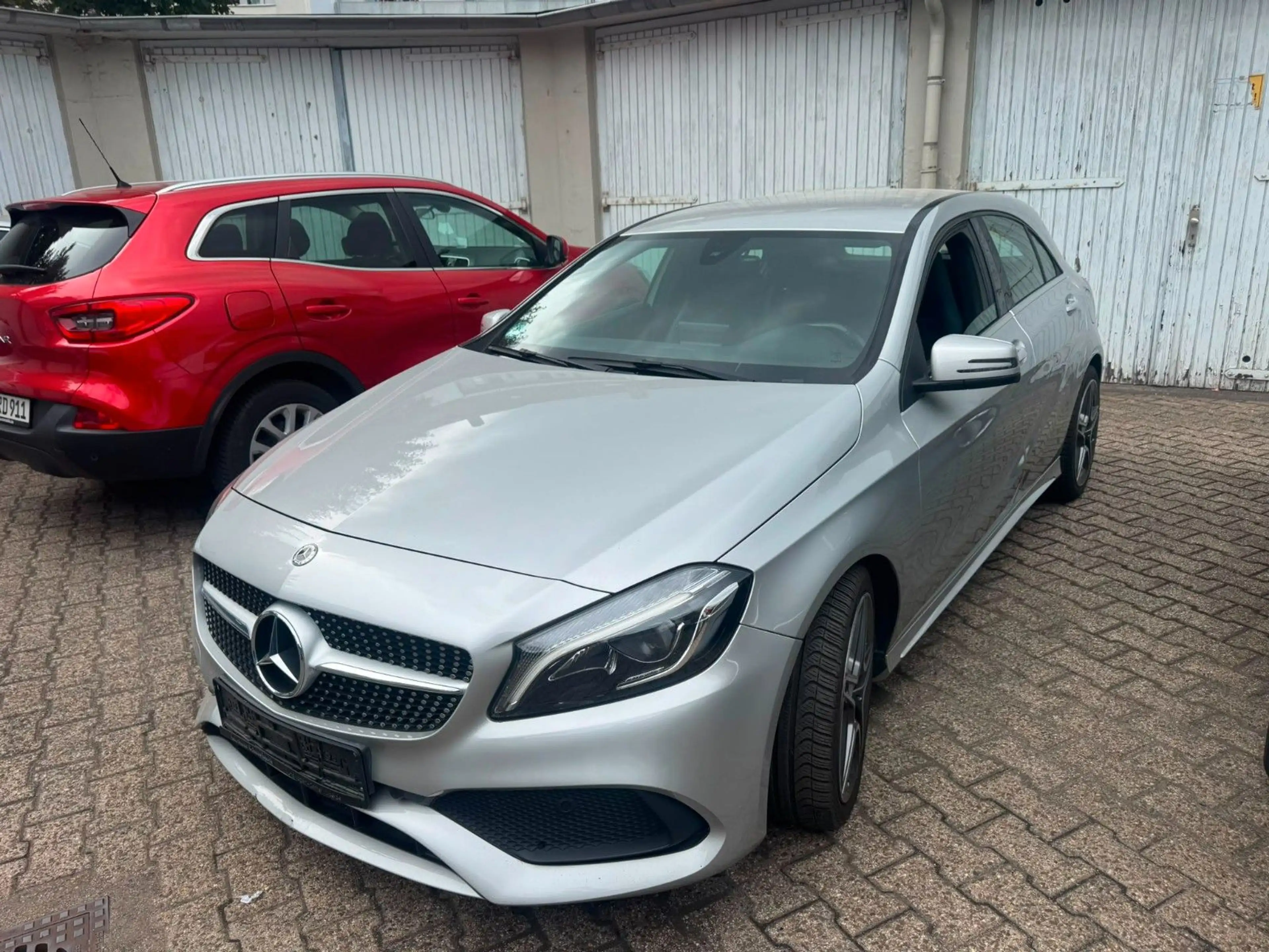 Mercedes-Benz A 180 AMG Sport LED Klimaauto. Keyless Kamera