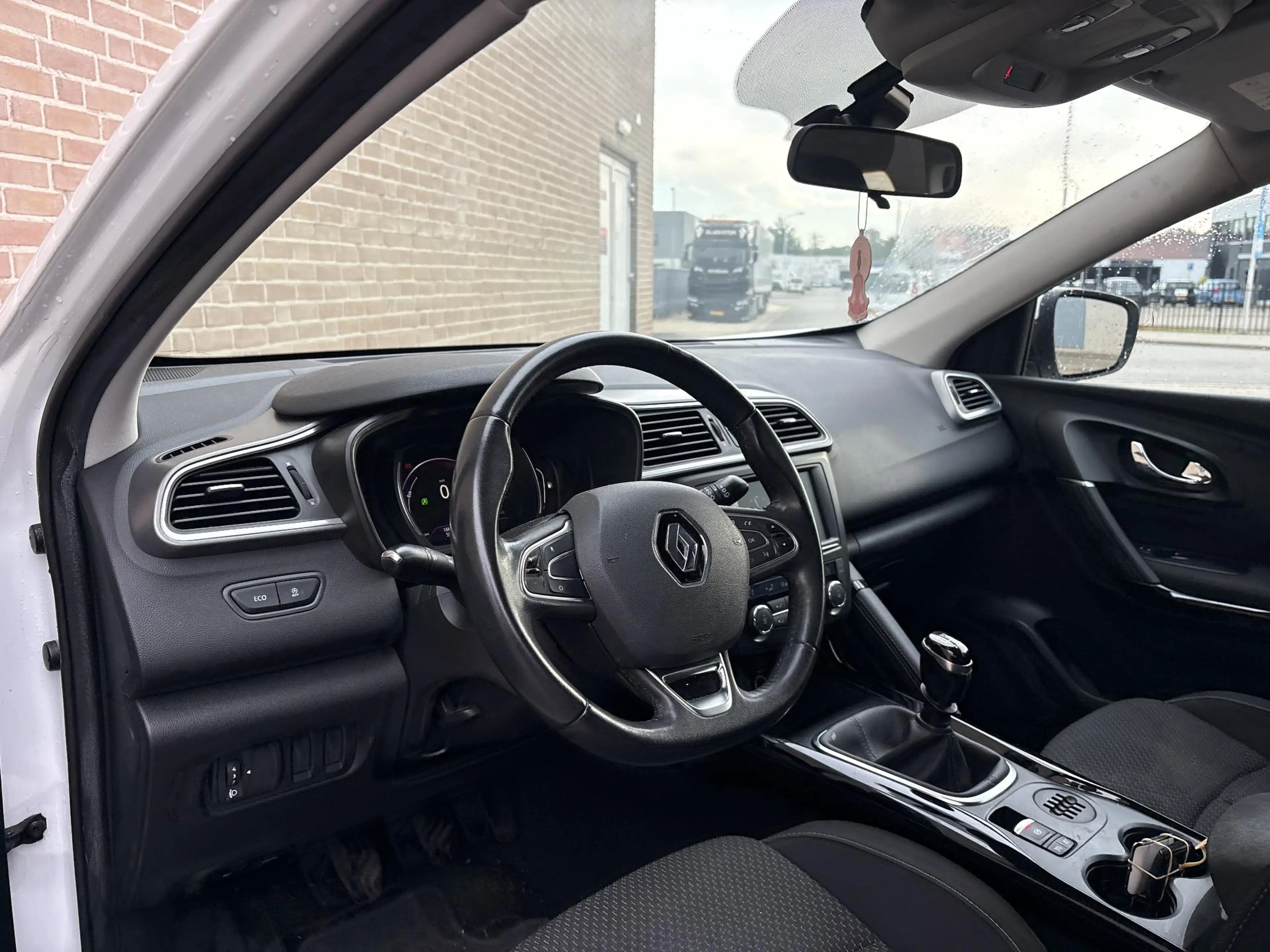 Renault Kadjar 1.2 TCe Zen | Climate | Cruise | Navi | PDC | — photo 3