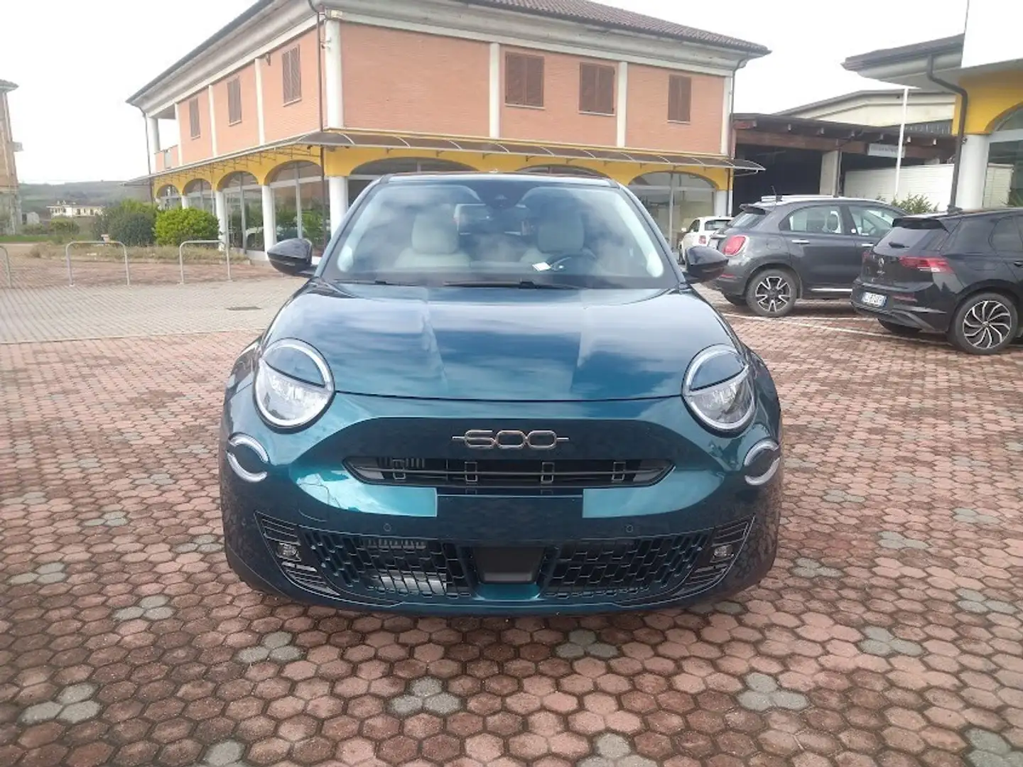Fiat 600 1.2 Hybrid 136 CV DCT MHEV La Prima * SENZA VINCOL Groen - 2