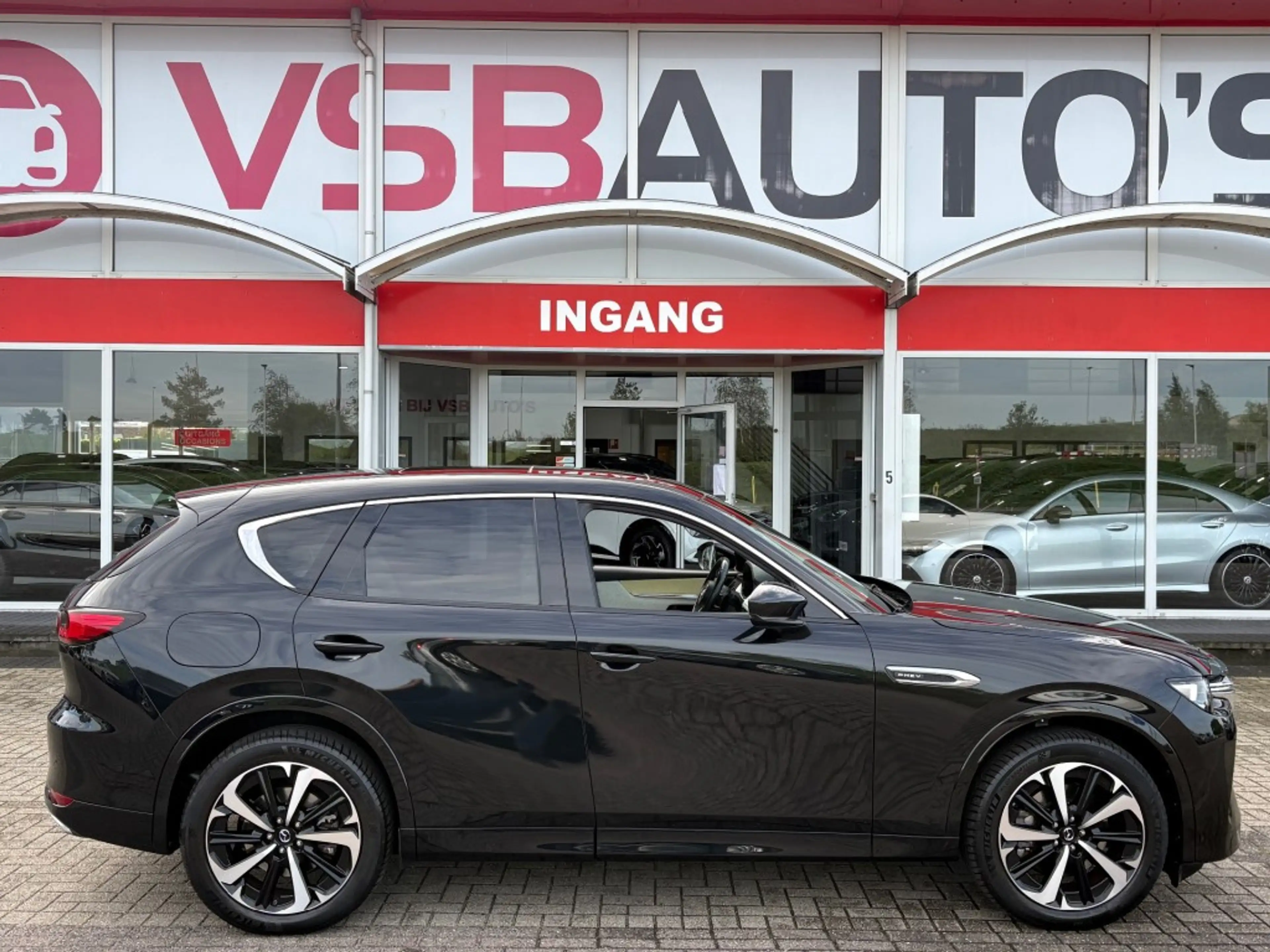 Mazda CX-60 2.5 SKYACTIV 328PK PLUG-IN-HYBRID TAKUMI AWD PANO- — photo 4