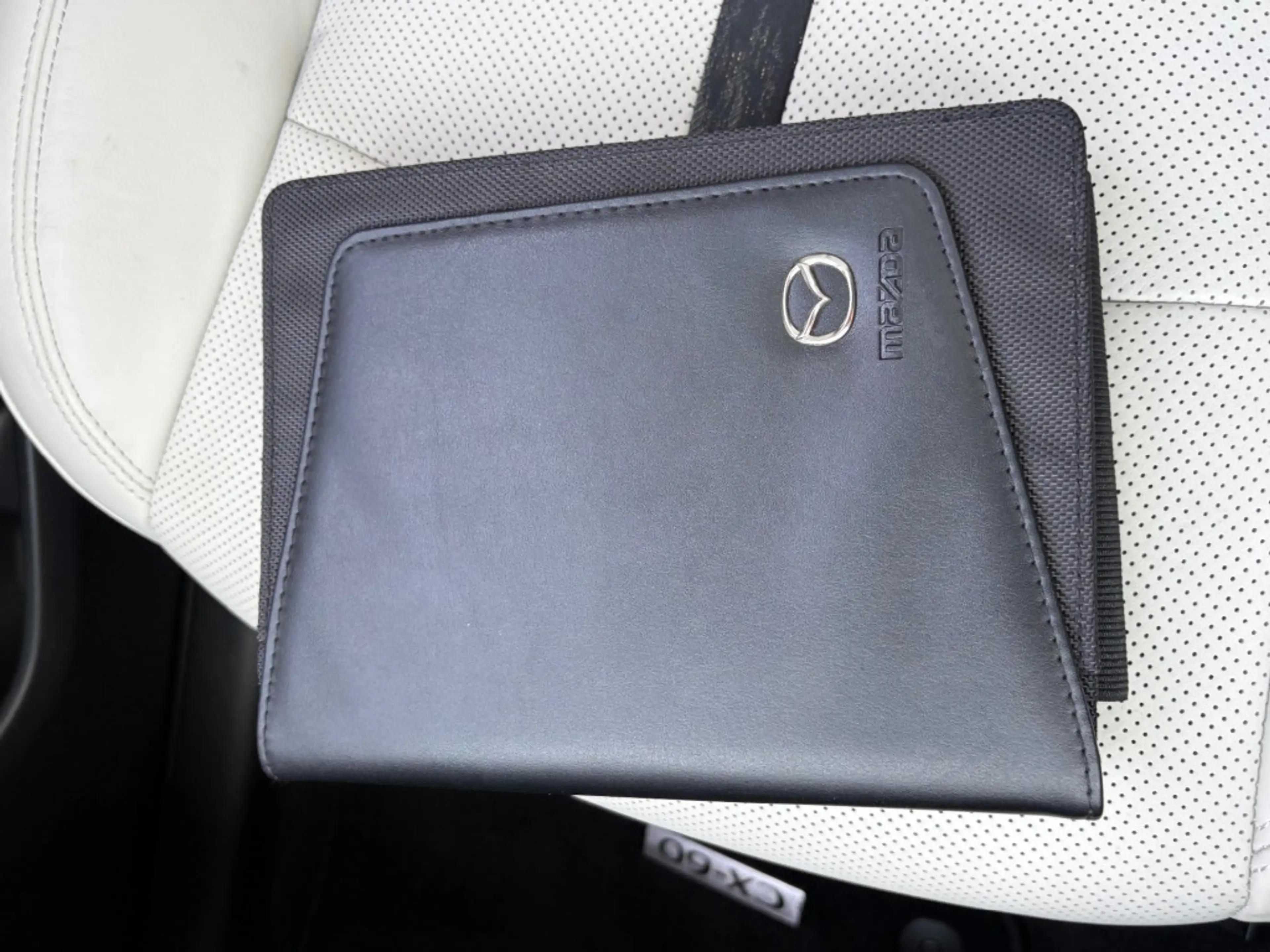 Mazda CX-60 2.5 SKYACTIV 328PK PLUG-IN-HYBRID TAKUMI AWD PANO- — photo 26