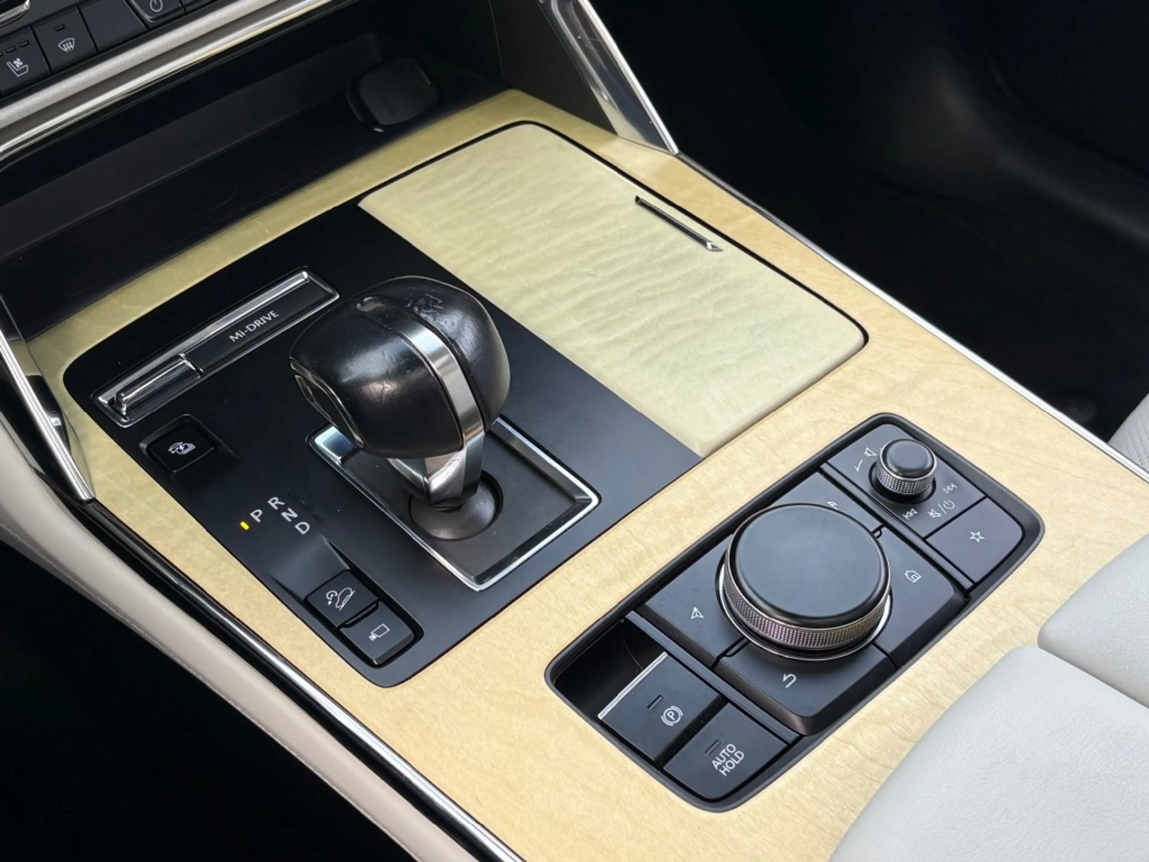 Mazda CX-60 2.5 SKYACTIV 328PK PLUG-IN-HYBRID TAKUMI AWD PANO- — photo 10