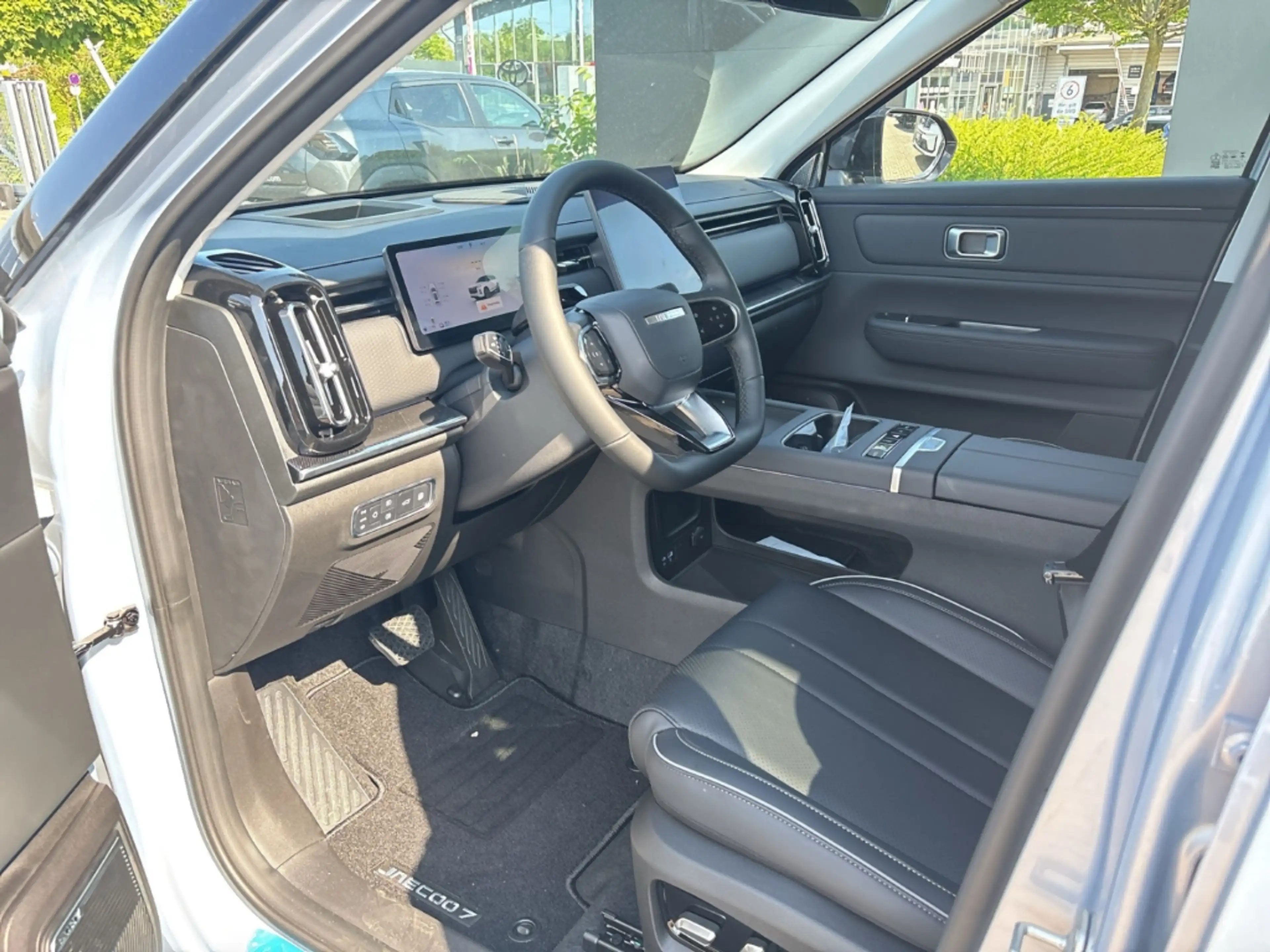 Jaecoo J7 First Edition Exclusive 1.5 TGDI PHEV 2-Farben / G — photo 9
