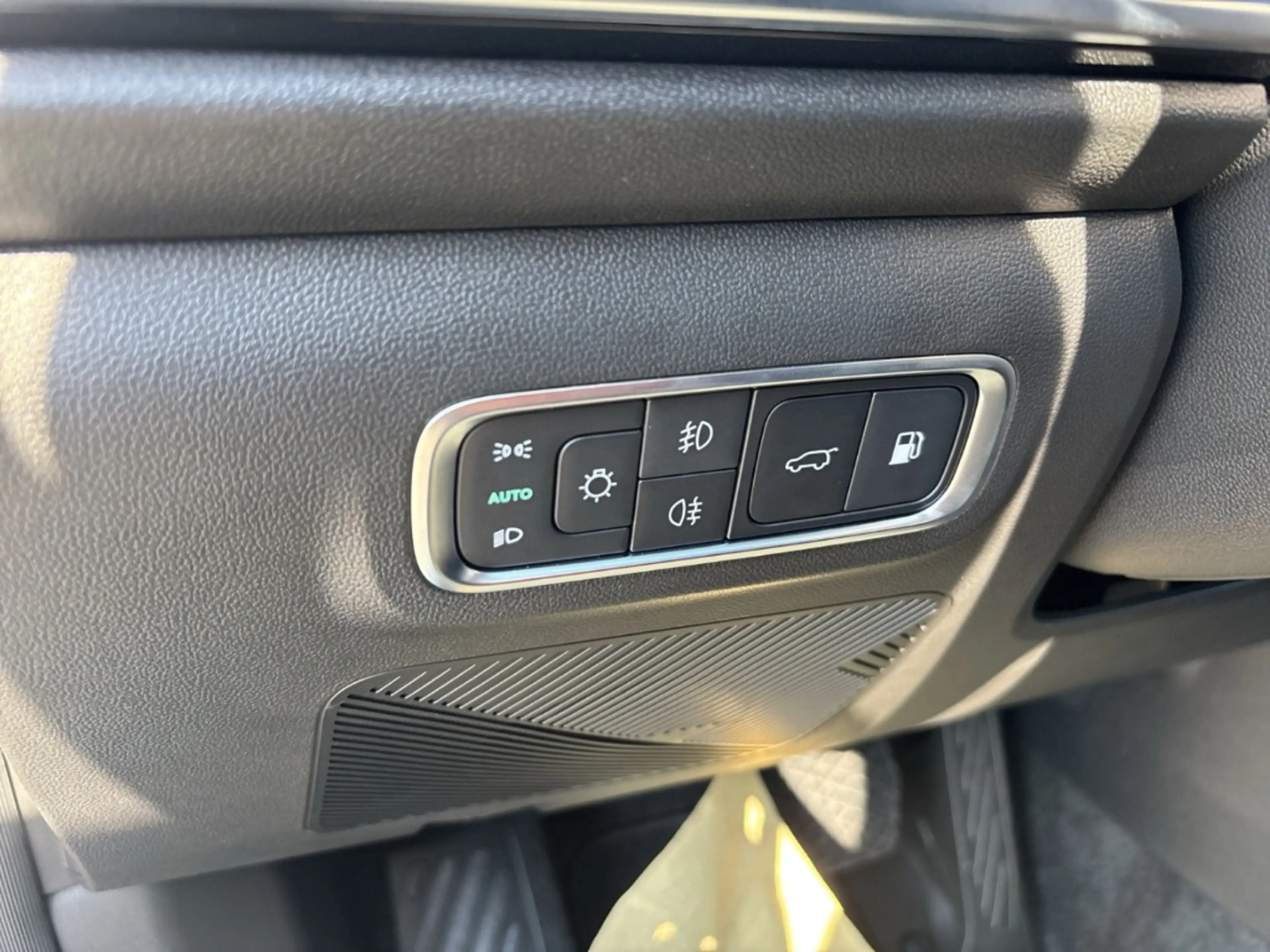Jaecoo J7 First Edition Exclusive 1.5 TGDI PHEV 2-Farben / G — photo 10