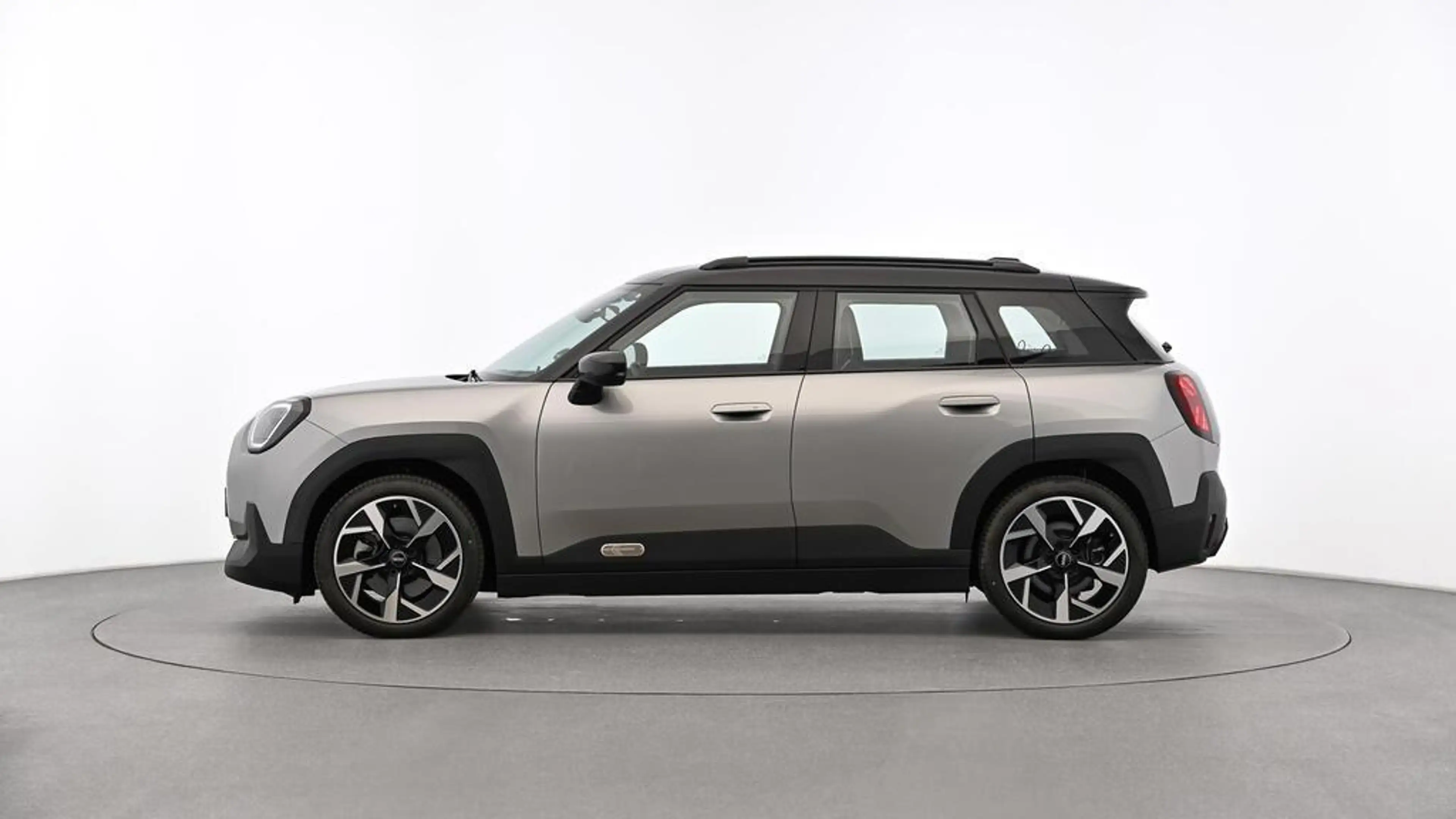 MINI Aceman Classic Trim — photo 3