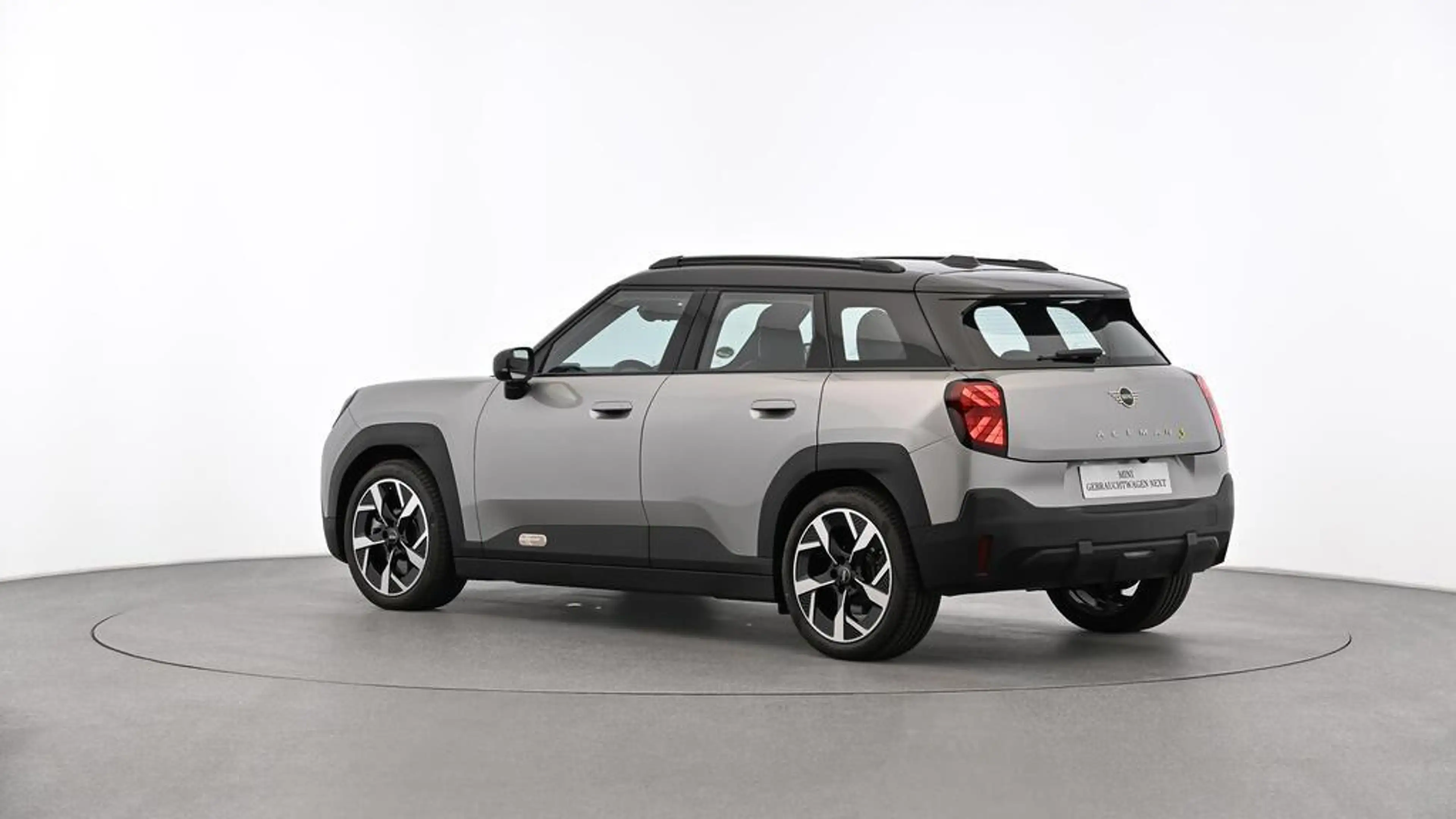 MINI Aceman Classic Trim — photo 4