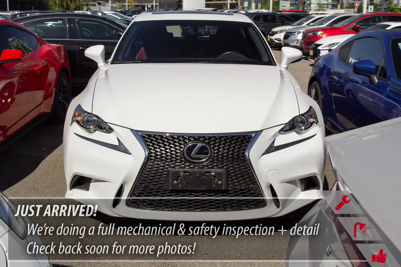 2016 Lexus IS