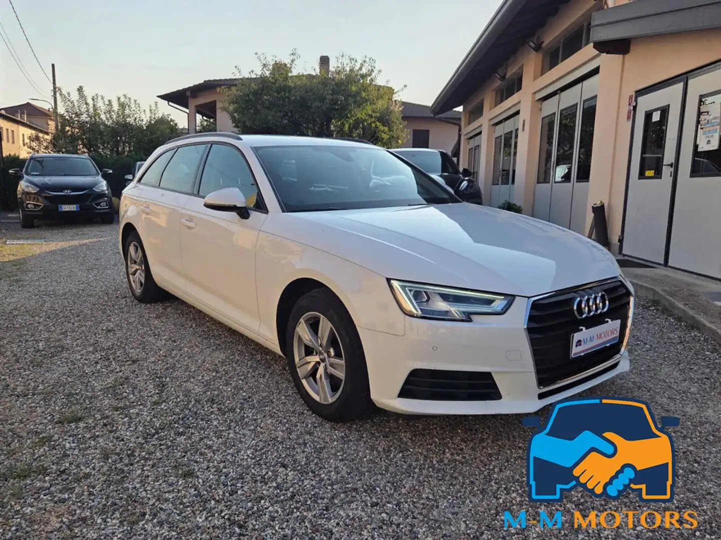 Audi A4 Avant 40 g-tron S tronic Bianco - 1