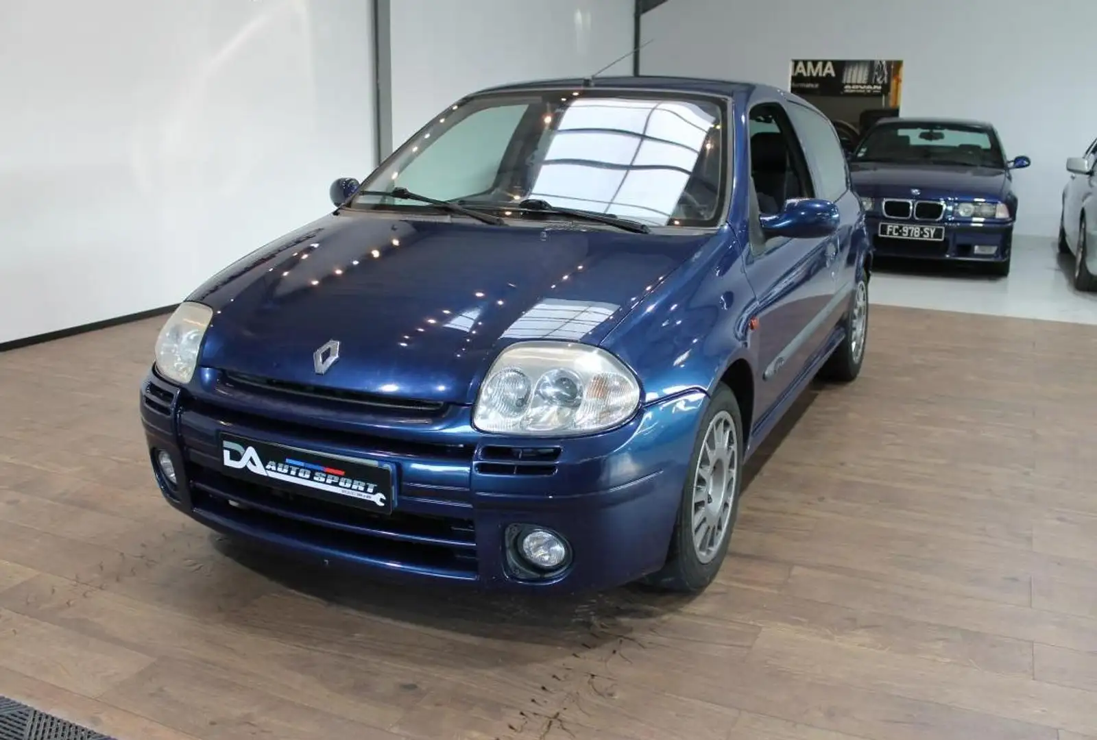Renault Clio Clio 2.0i 16V  II BERLINE Renault Sport PHASE 1 - 1