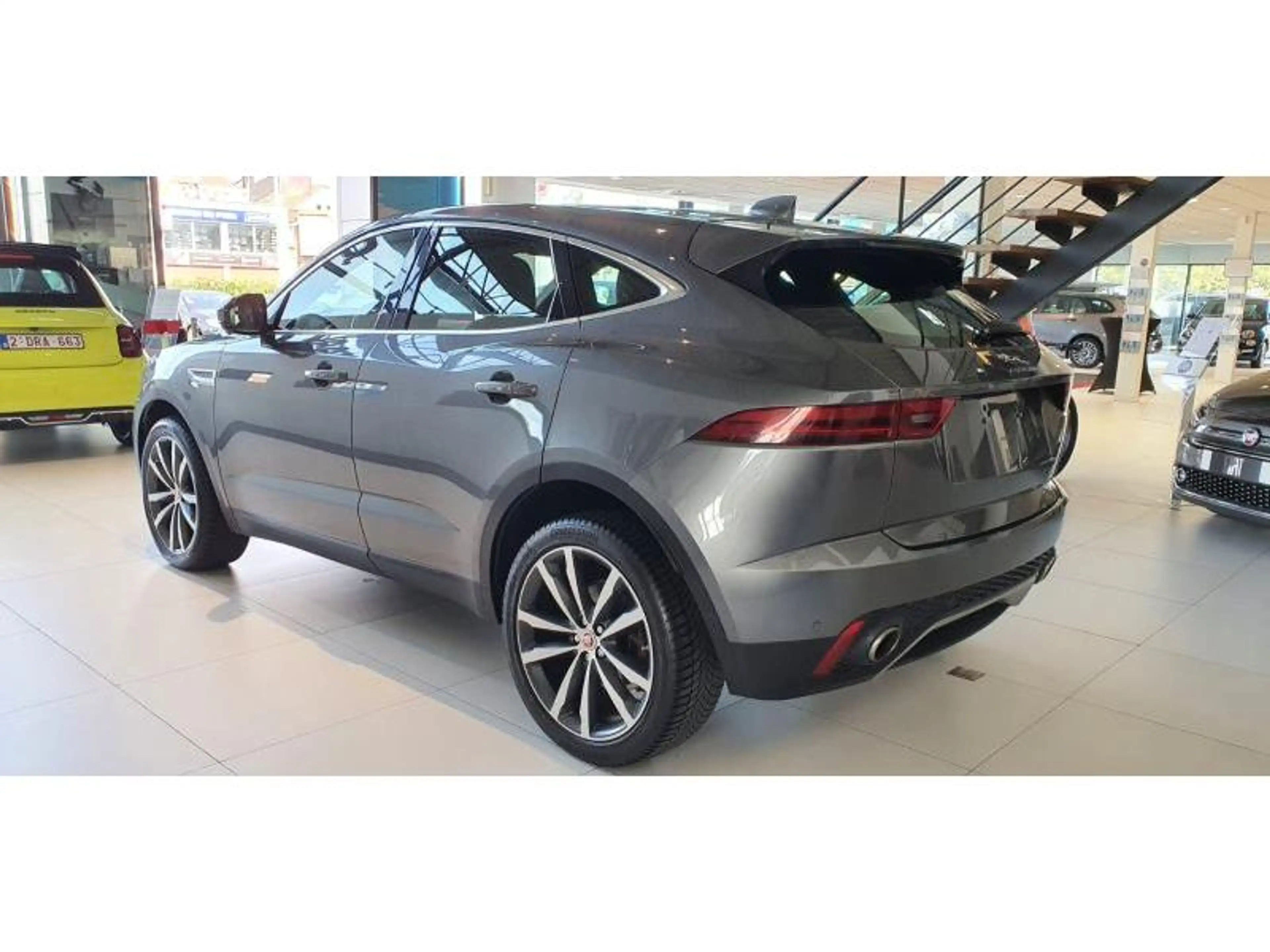 Jaguar E-Pace 502 — photo 8