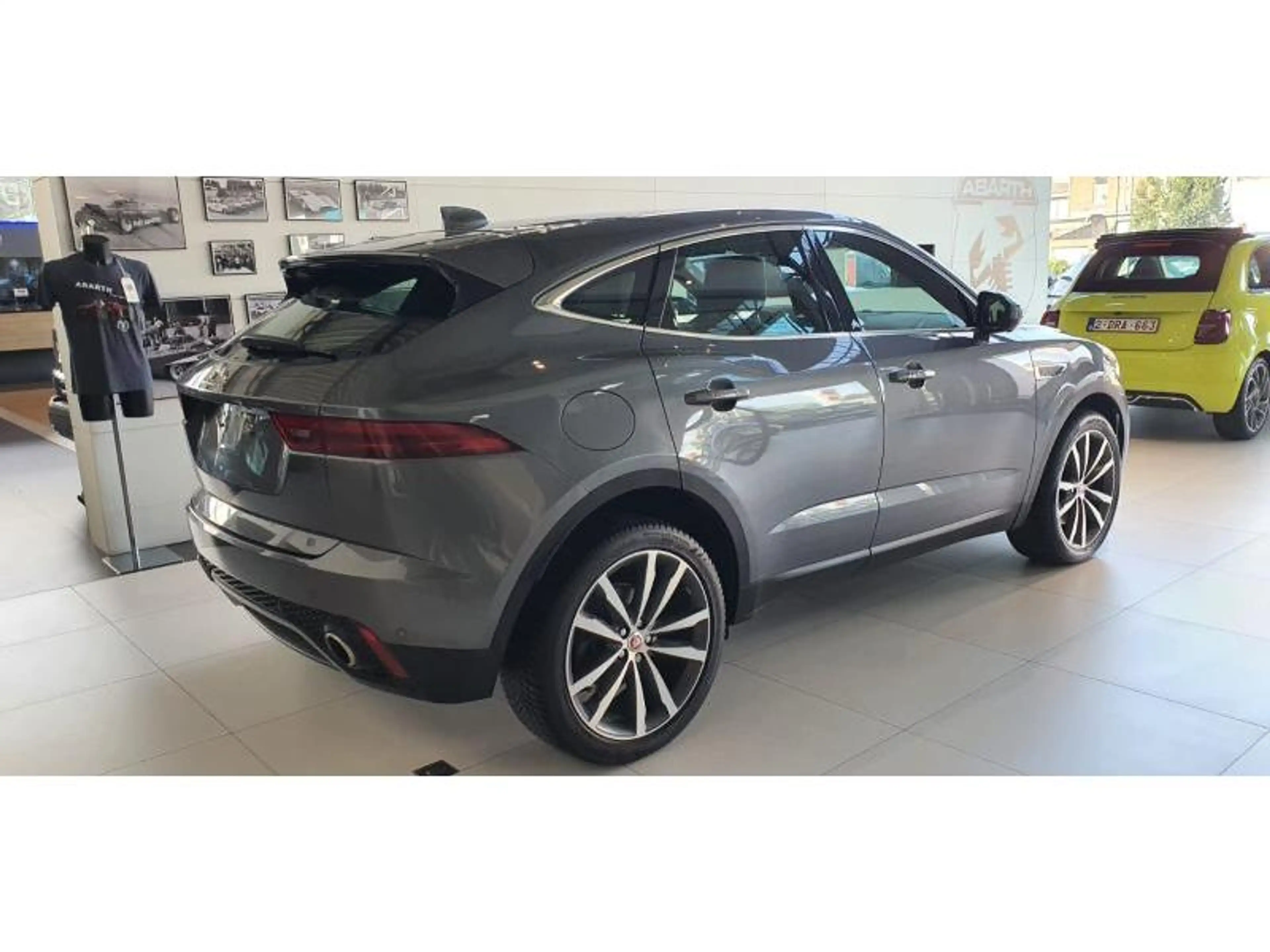 Jaguar E-Pace 502 — photo 7