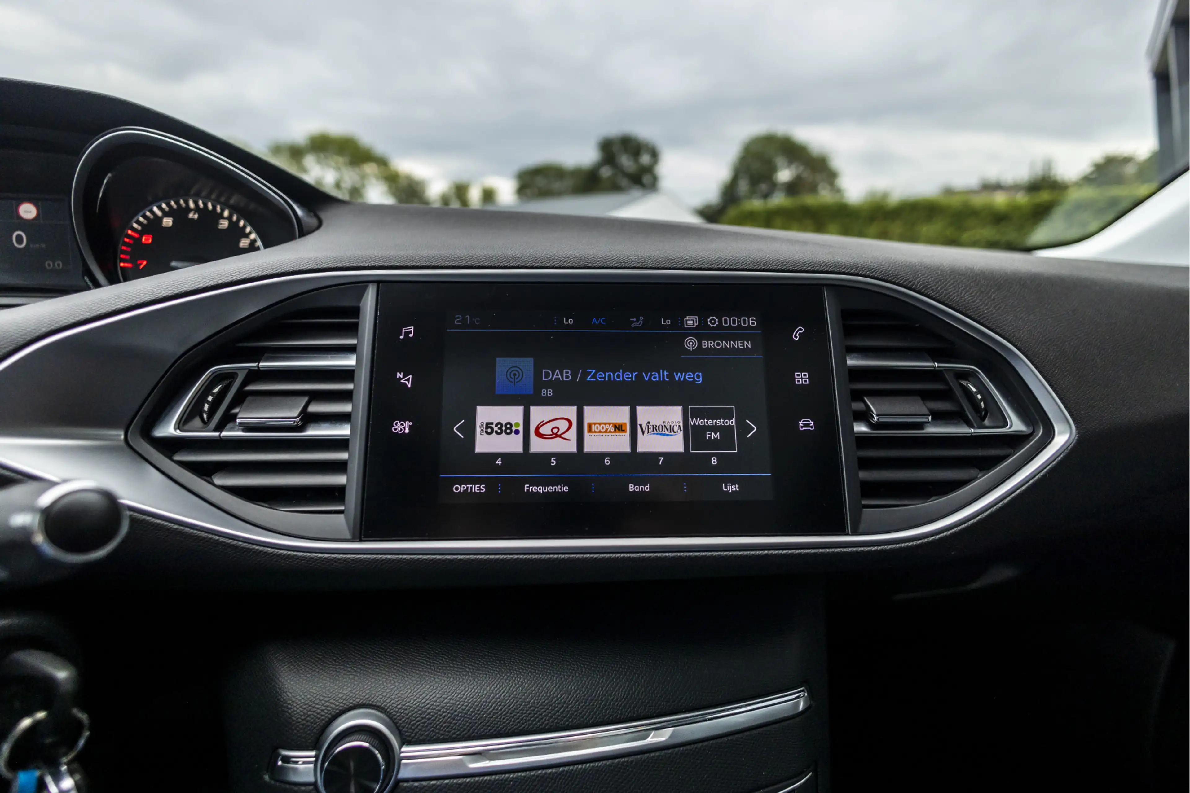 Peugeot 308 1.2 PureTech Allure Avantage | Trekhaak | Carplay — photo 28