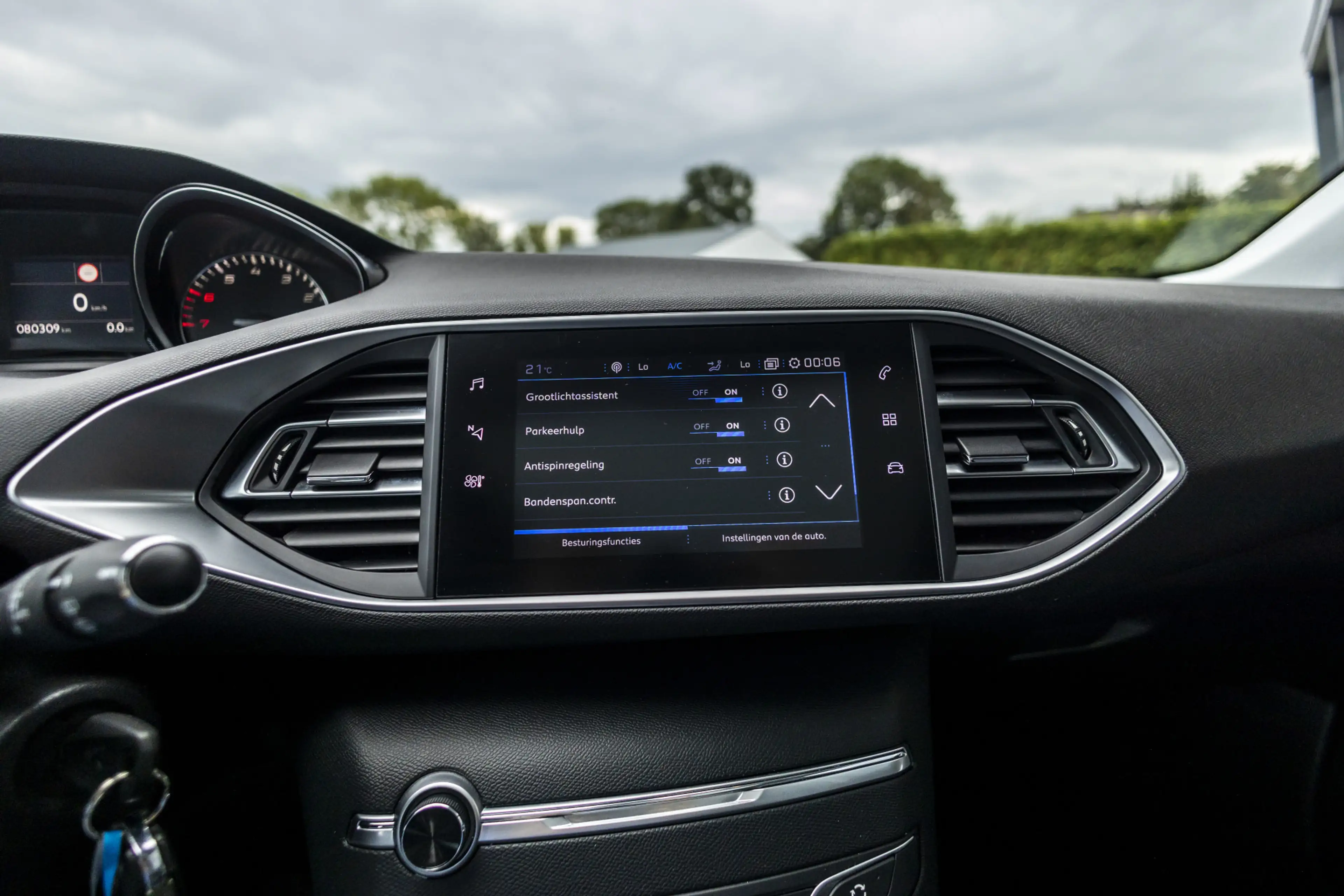 Peugeot 308 1.2 PureTech Allure Avantage | Trekhaak | Carplay — photo 32