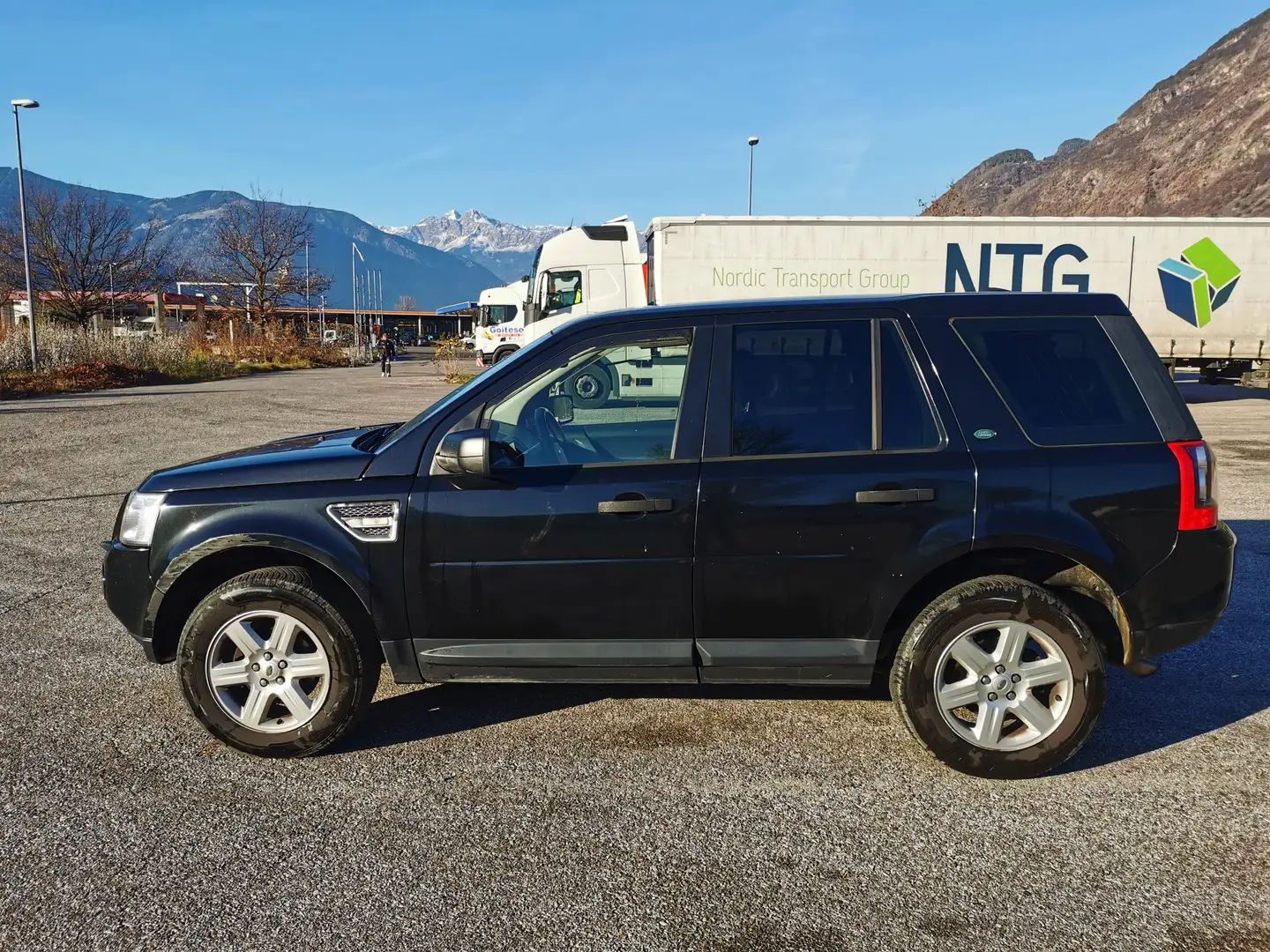 Land Rover Freelander XS TD4 automatic Zwart - 1
