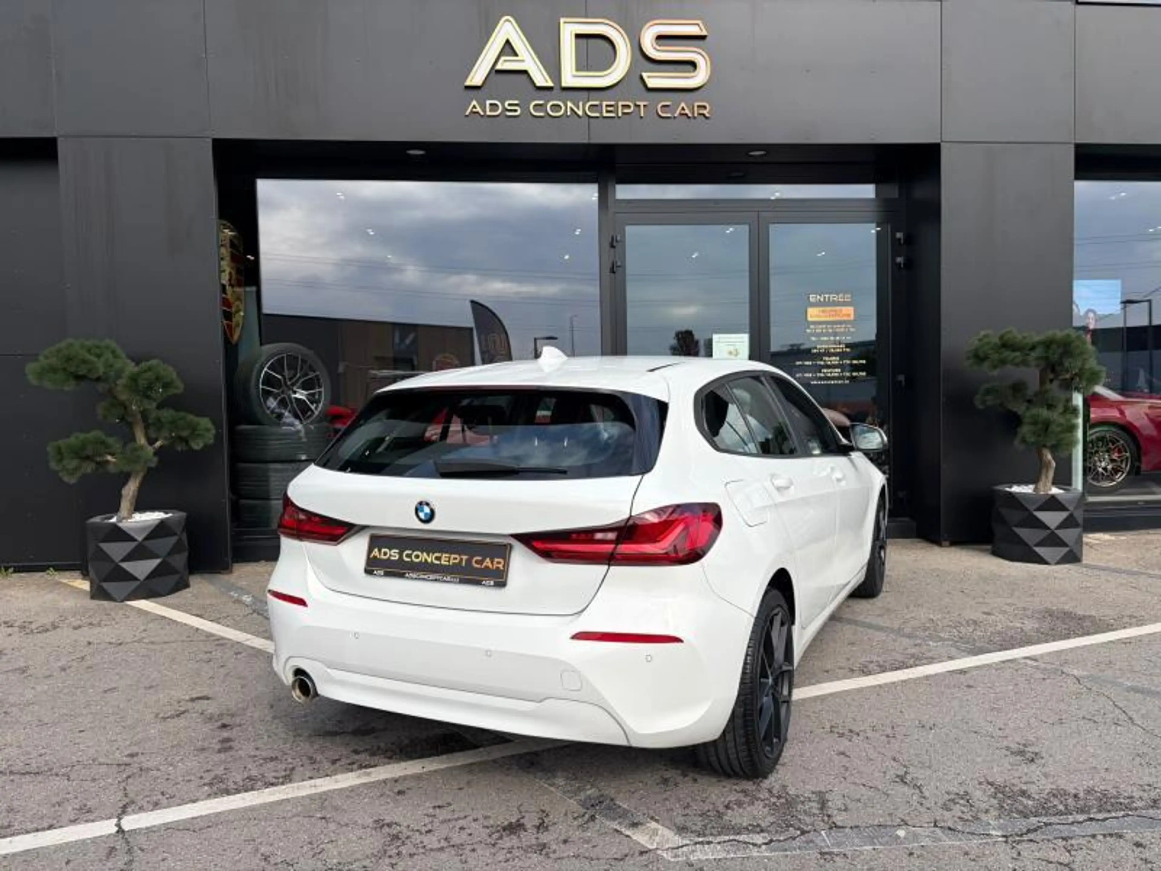 BMW 118 i 1.5 140ch/Sièges chauffants/CarPlay — photo 3