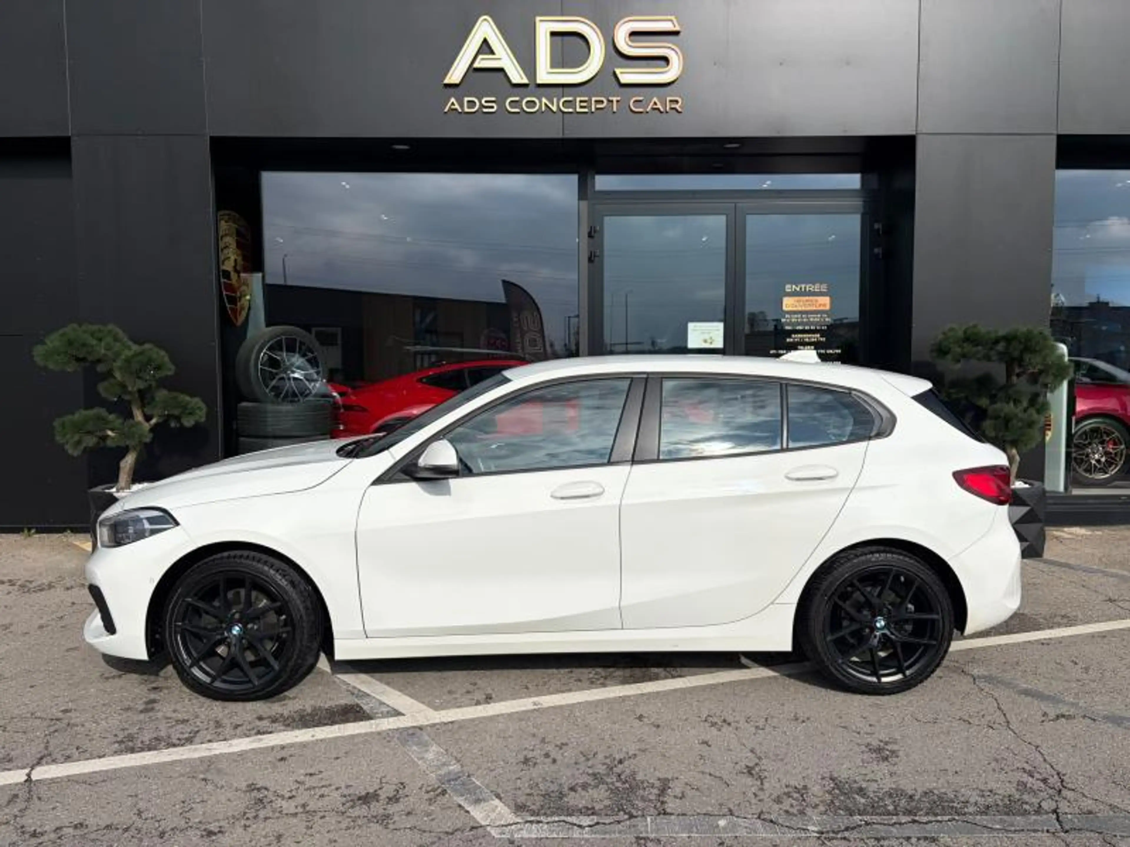 BMW 118 i 1.5 140ch/Sièges chauffants/CarPlay — photo 4