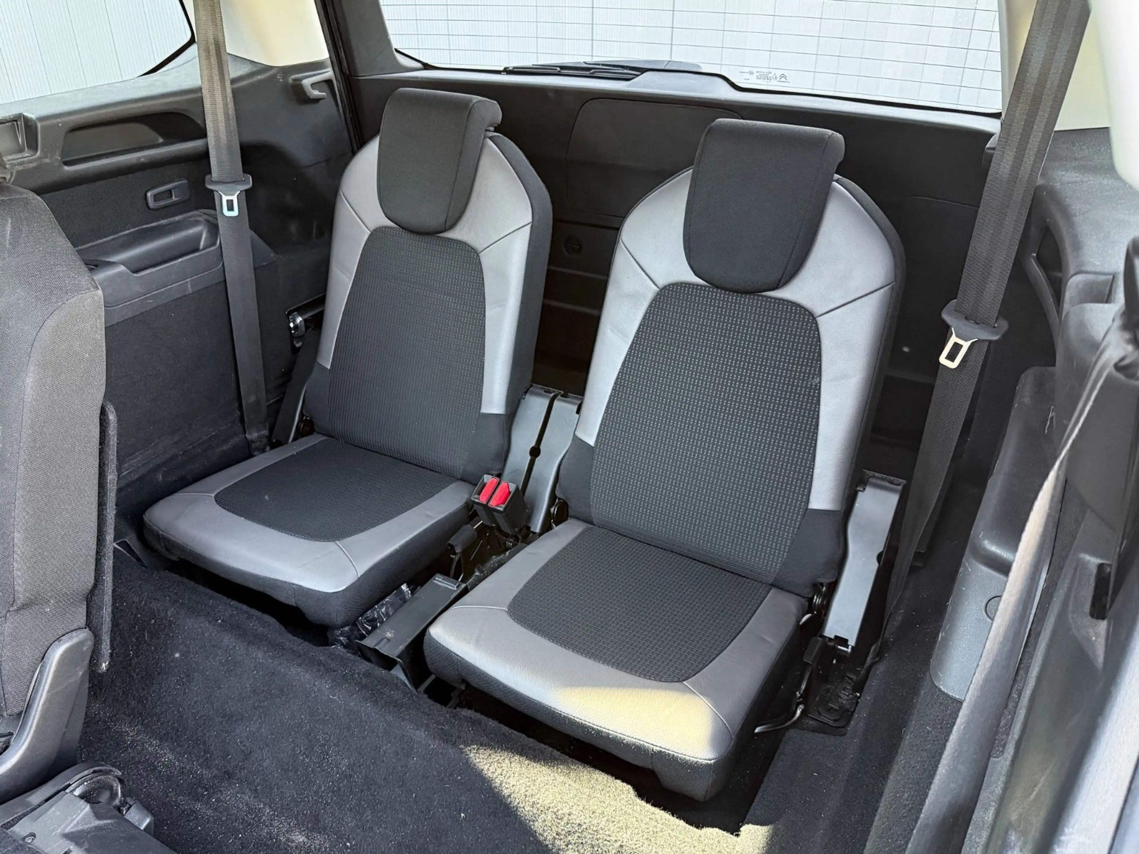 Citroen Grand C4 Picasso AUT.| 7-SITZ|MASSAGE|360°|PANO — photo 8