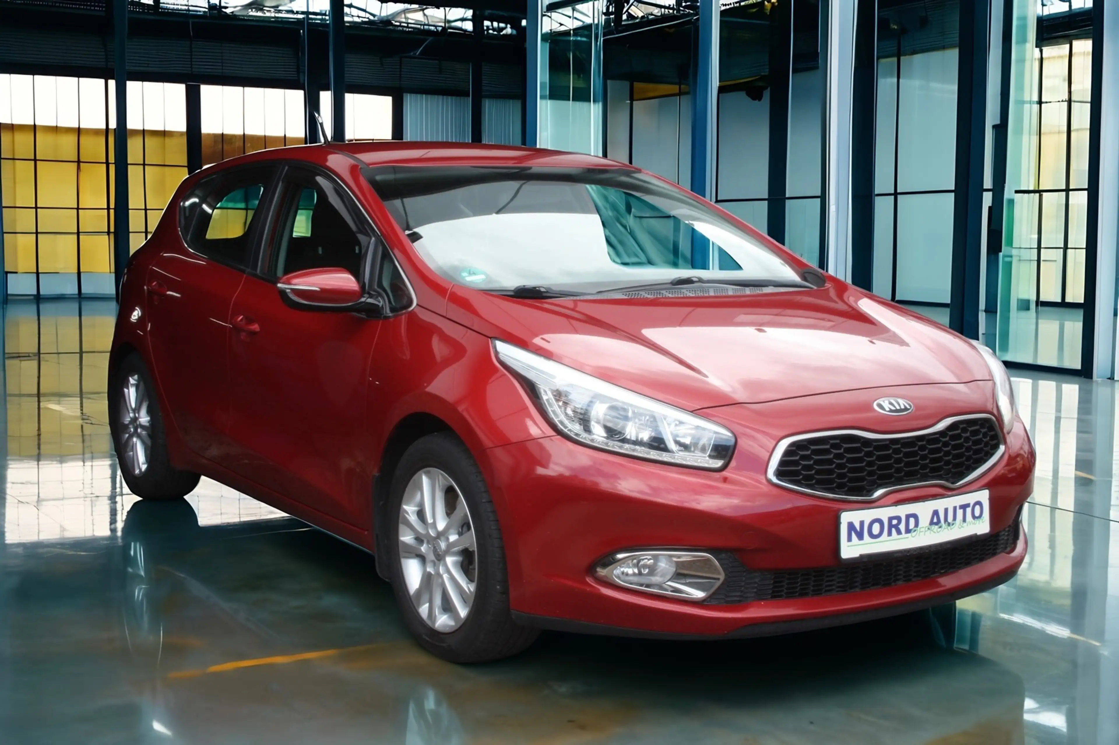 Kia Ceed / cee'd 1.6 STYLE Autm. Klima/Navi/Kam/Pdc/Temp/Ahk — photo 5