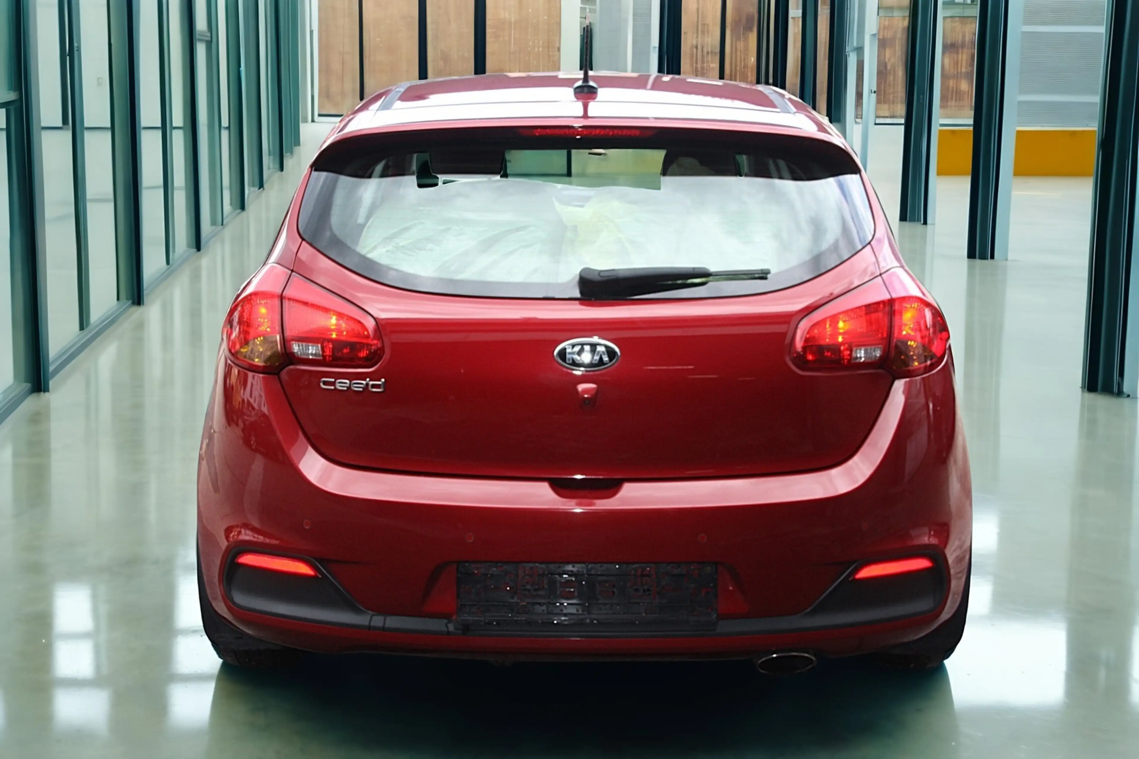 Kia Ceed / cee'd 1.6 STYLE Autm. Klima/Navi/Kam/Pdc/Temp/Ahk — photo 8