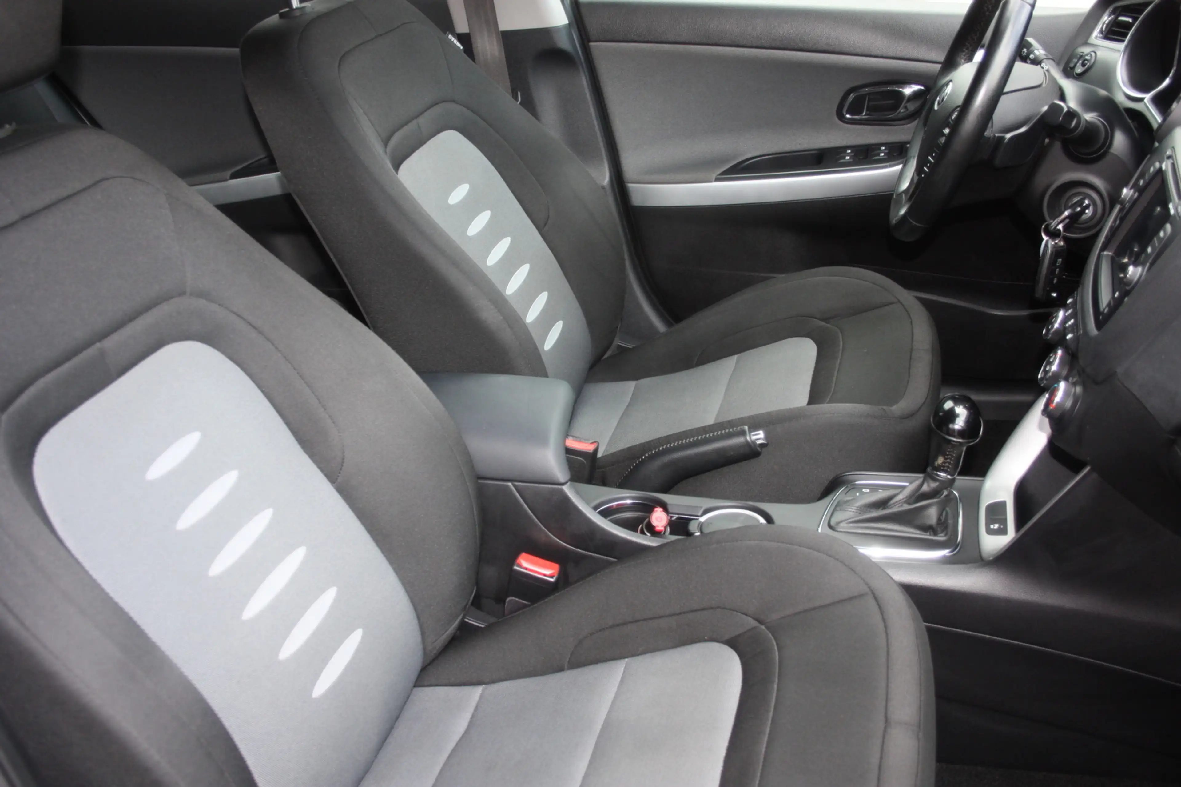 Kia Ceed / cee'd 1.6 STYLE Autm. Klima/Navi/Kam/Pdc/Temp/Ahk — photo 12