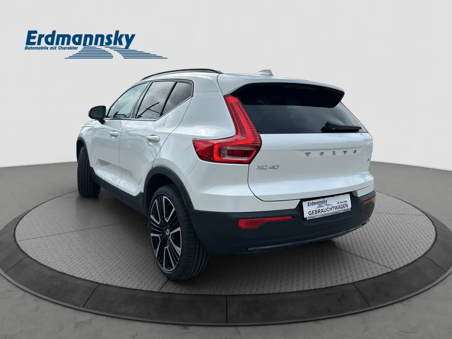 Volvo XC40 B4 Ultra Dark/Pano/360K/FSH/21-Zoll/LHZ Klima Blanc - 2
