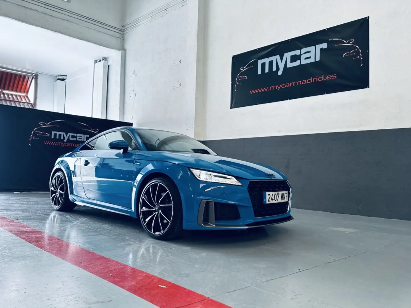 Audi TT Coupé 40 TFSI S line S tronic Bleu - 1