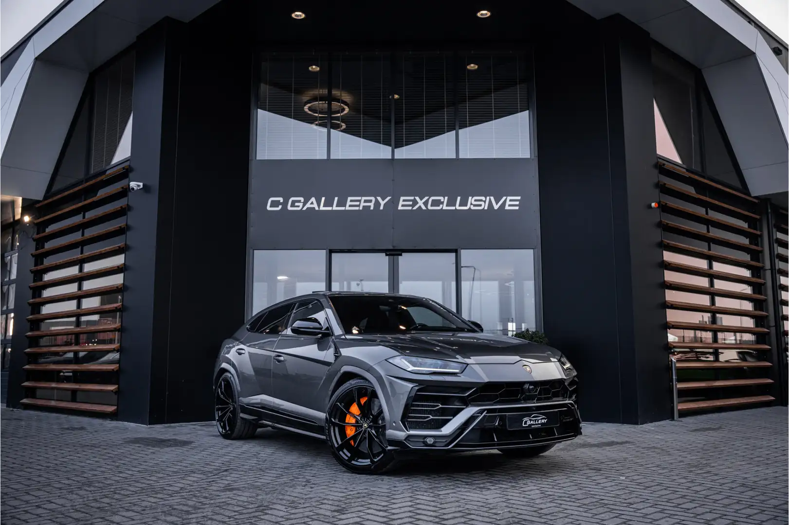 Lamborghini Urus 4.0 V8 - Panorama | B&O Adv. | 23 Inch | Carbon Gris - 1