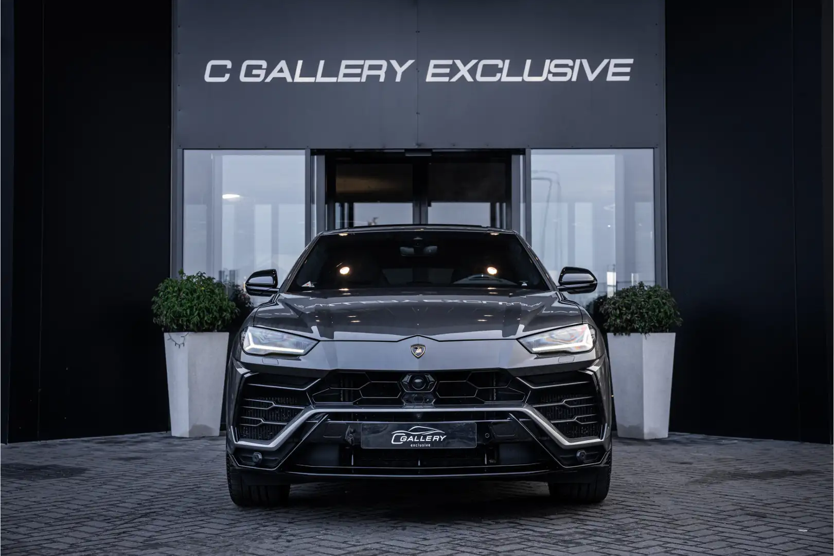 Lamborghini Urus 4.0 V8 - Panorama | B&O Adv. | 23 Inch | Carbon Gris - 2