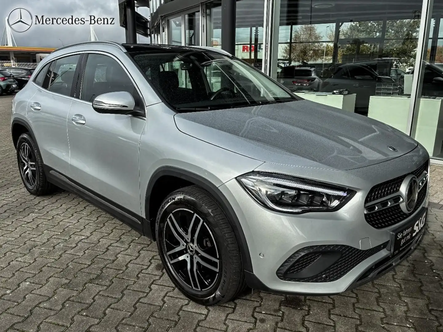 Mercedes-Benz GLA 220 d 4M Progressive RüKam+MBUX+Pano+18+AHK Argent - 2