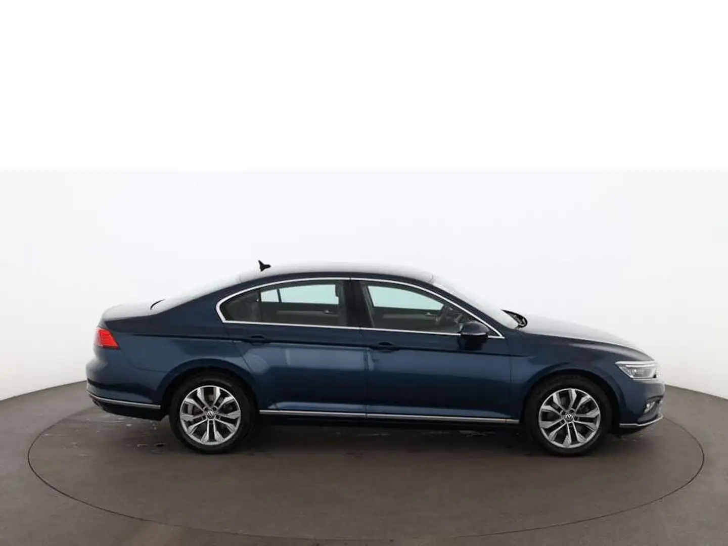 Volkswagen Passat 2.0 TDI Business Aut LED AHK RADAR LEDER Bleu - 2
