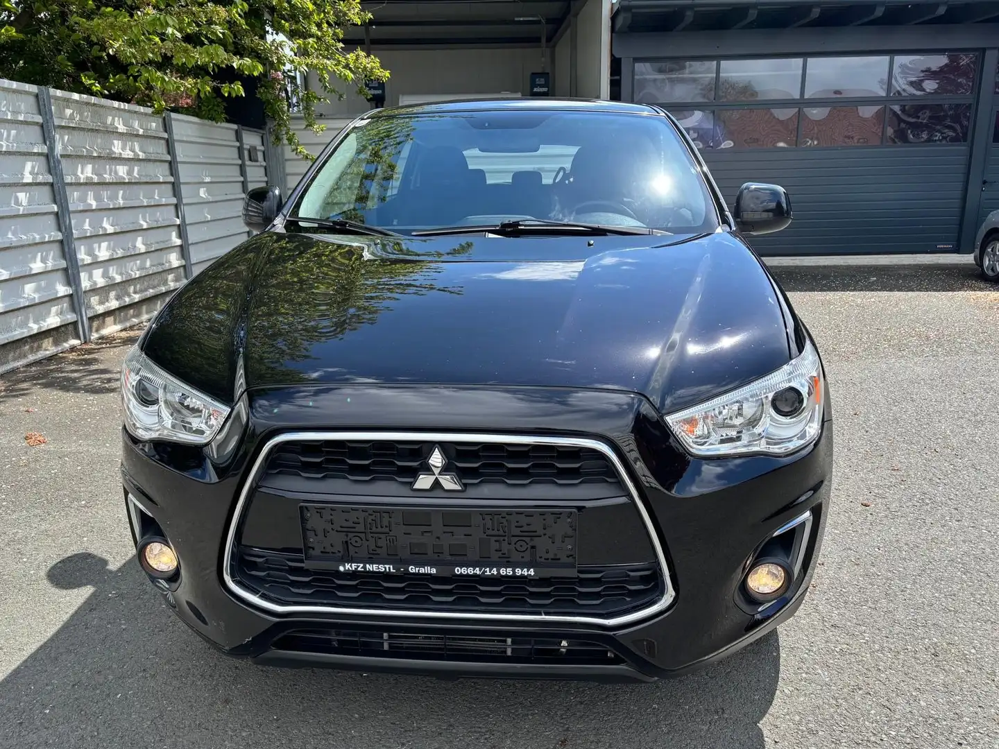 Mitsubishi ASX 1,8 DI-D LP Invite 35 Schwarz - 2
