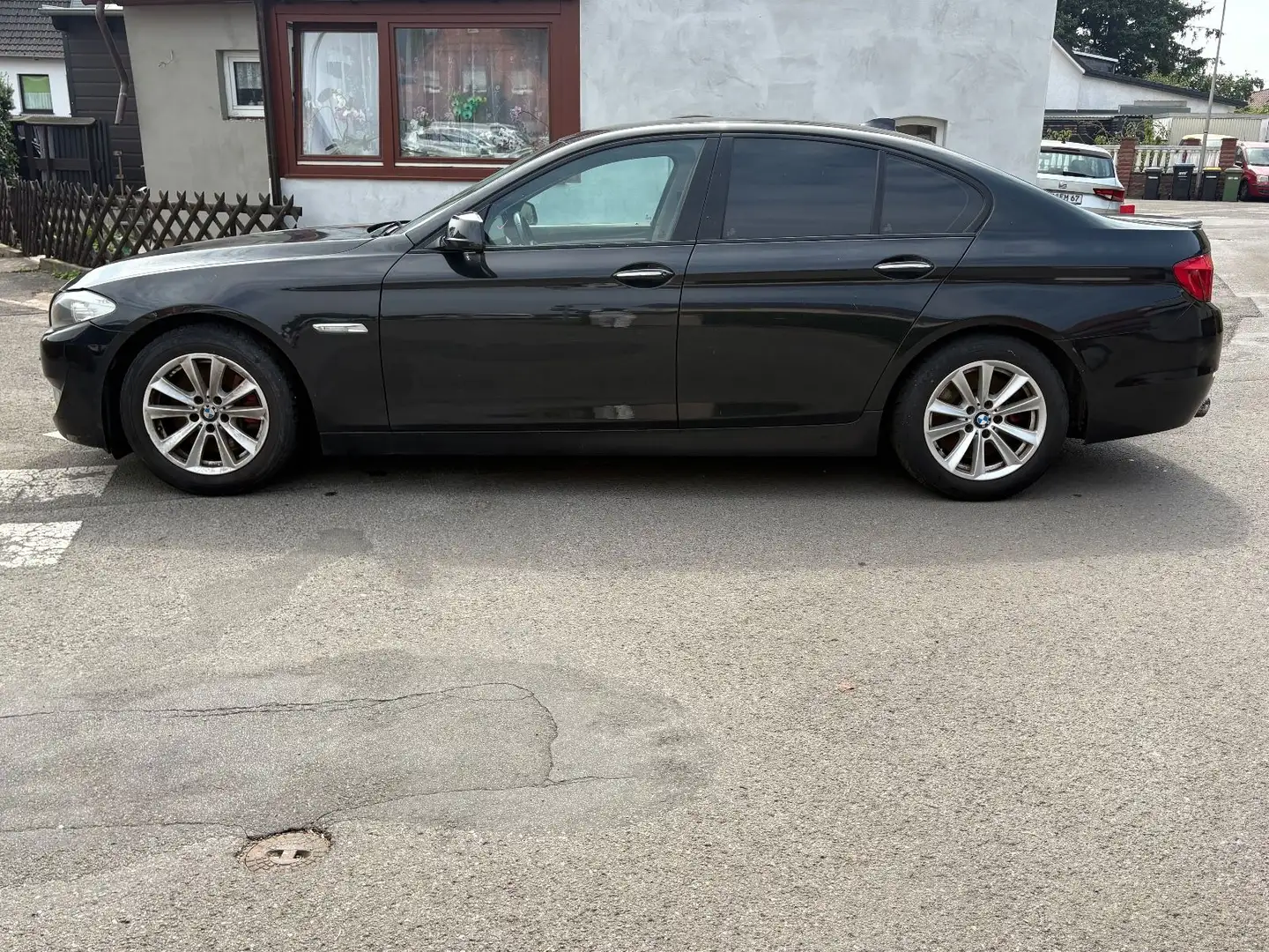 BMW 535 i Limousine Sportpaket R.kamera Schwarz - 2