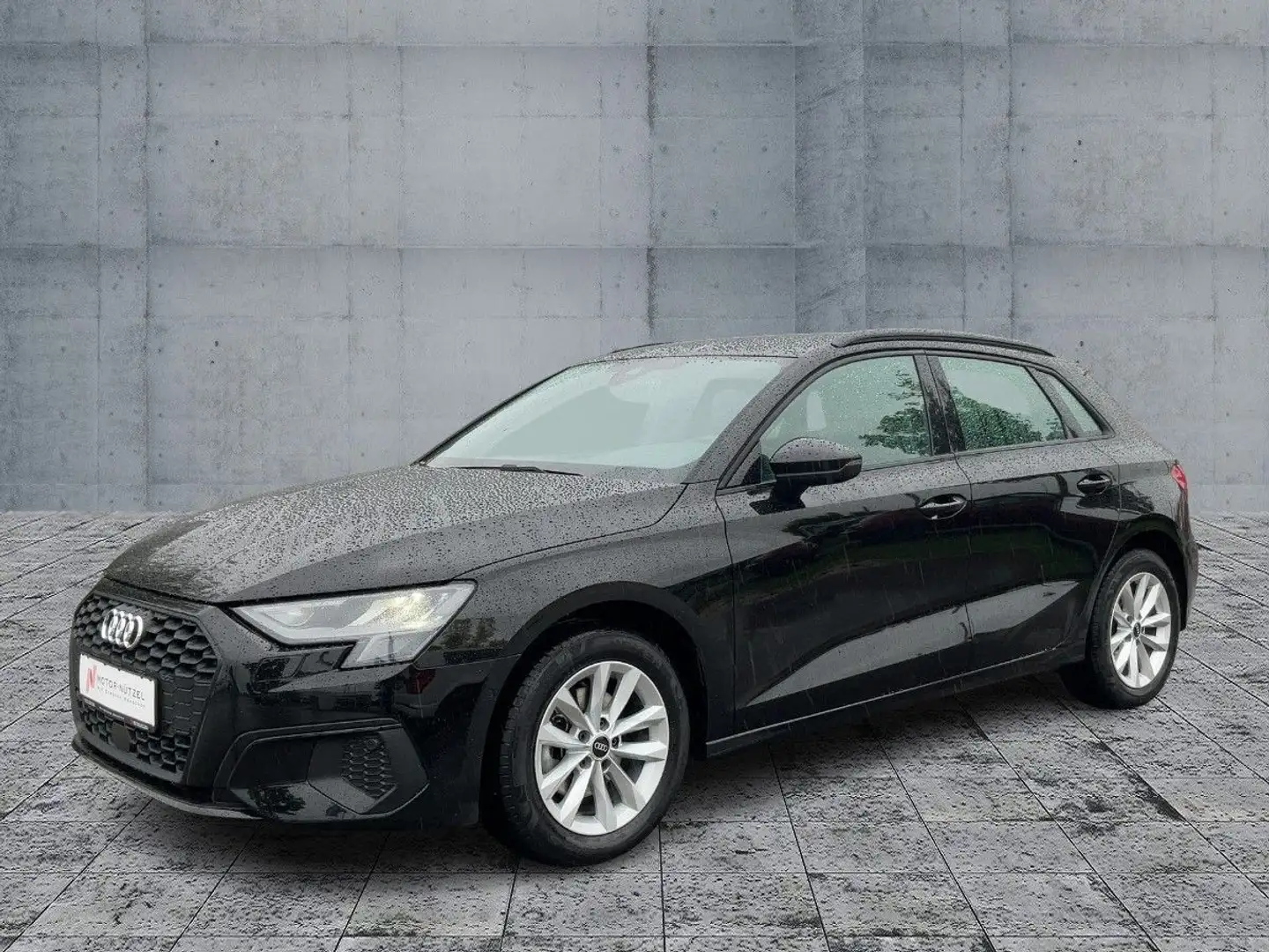 Audi A3 30 TFSI S-TR NAVI+DAB+2xPDC+ACC+SHZ Schwarz - 2