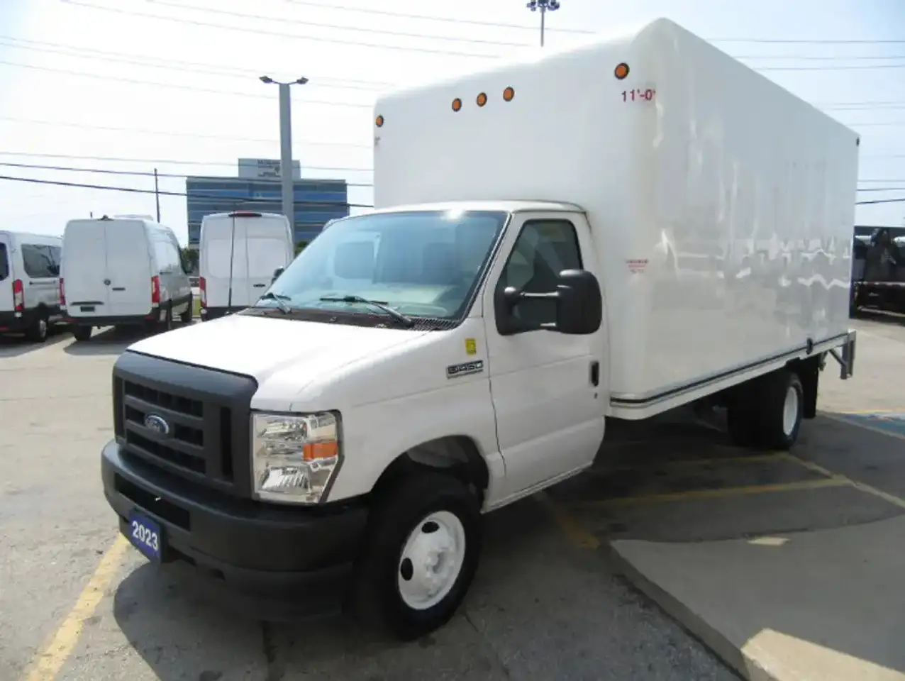 Ford E-450 photo Ford E-450