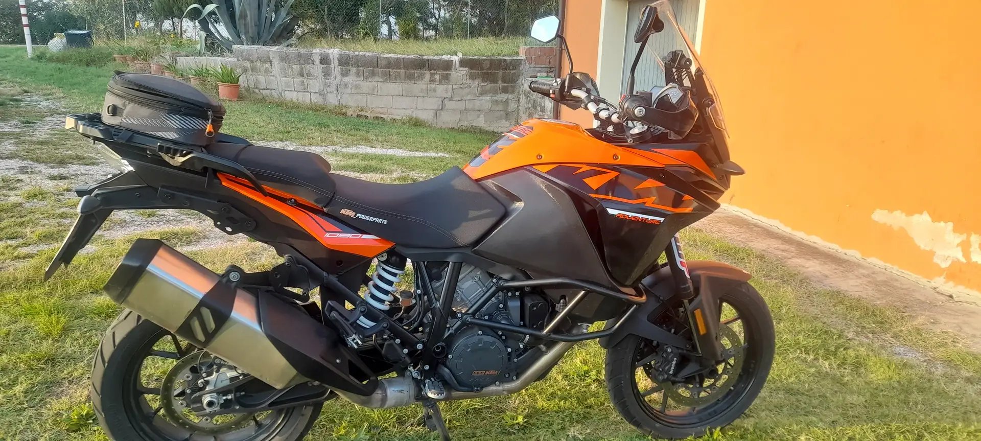 KTM 1090 Adventure S Orange - 1