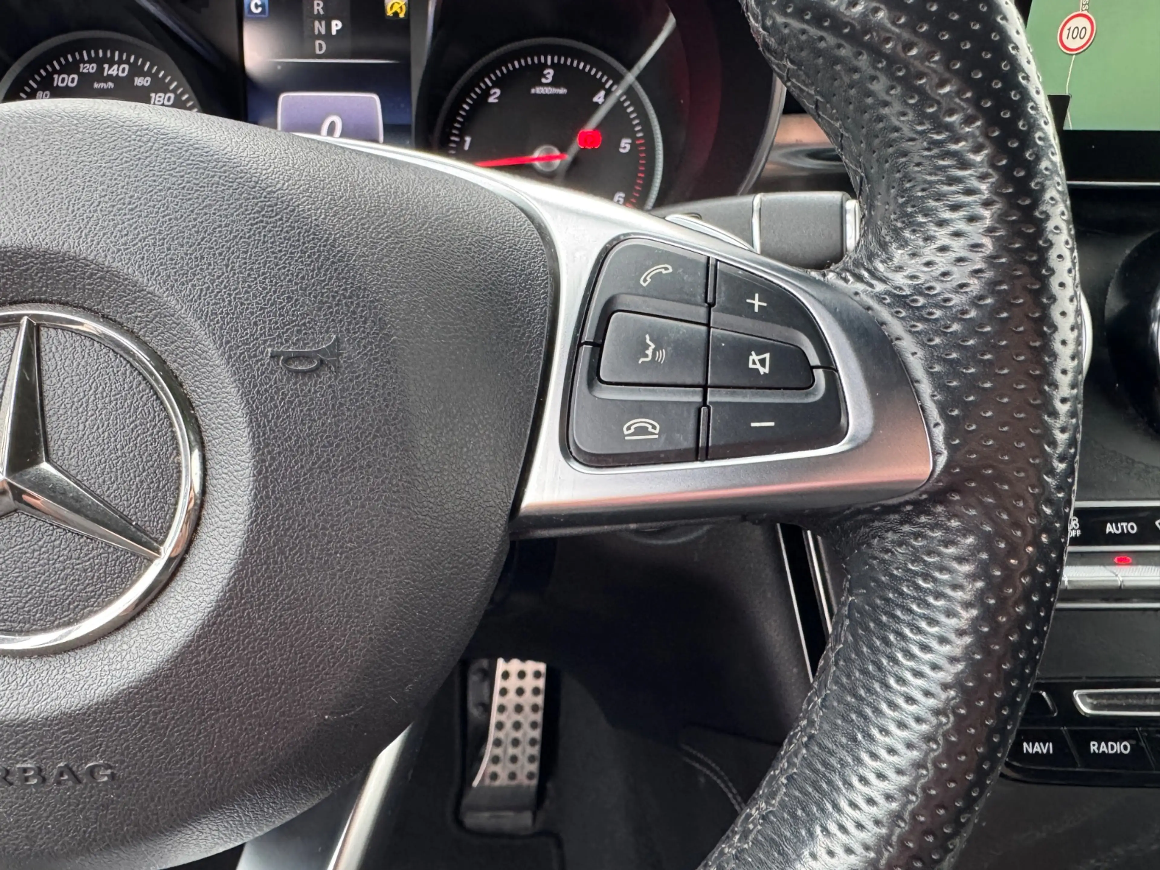 Mercedes-Benz GLC 350 d 4MATIC AMG Pano Night RKam KeyGo Shz — photo 15