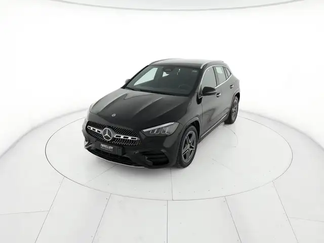 Mercedes-Benz GLA 180 180 d amg line premium plus auto