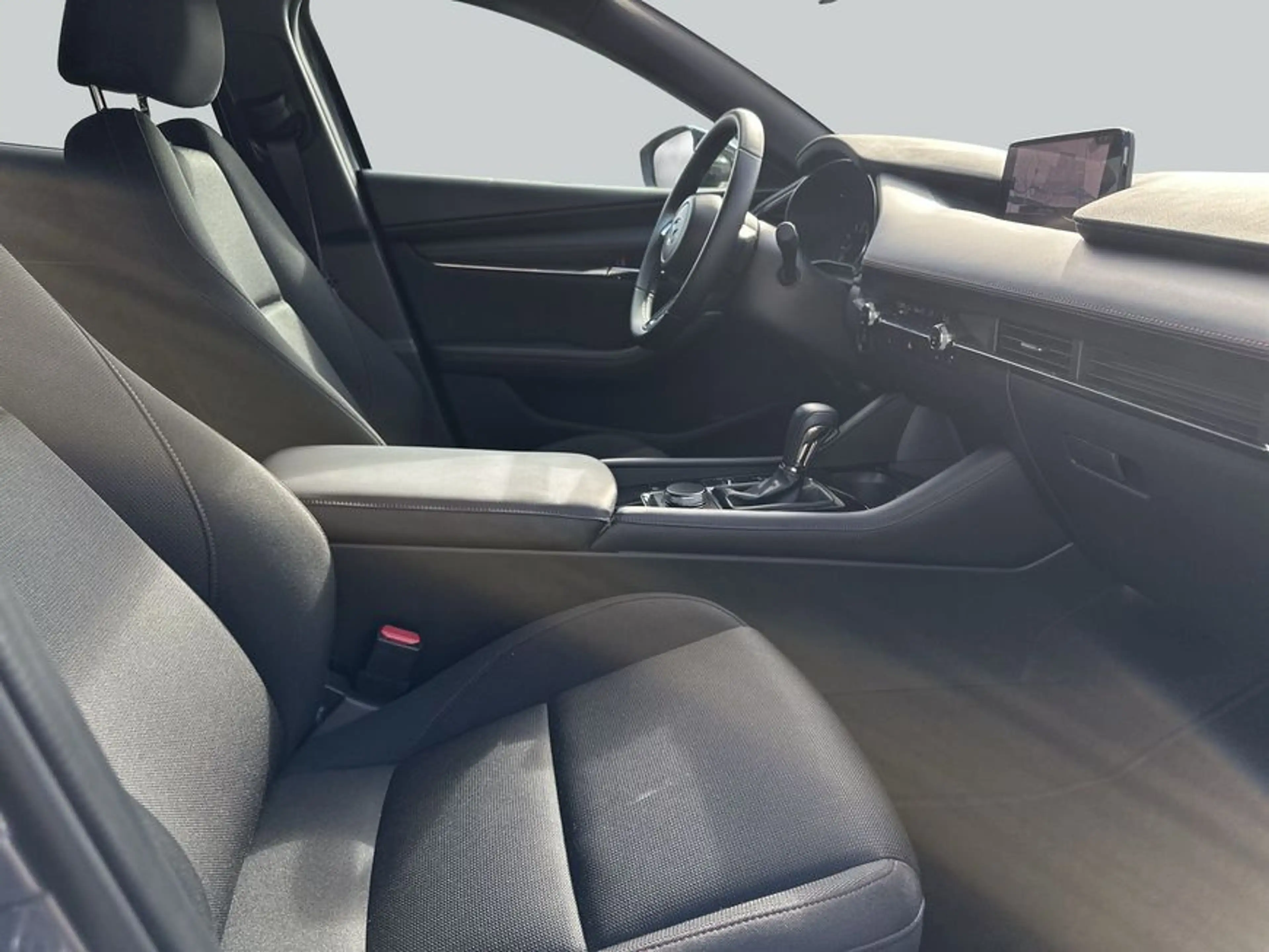 Mazda 3 e-SKYACTIV-G 140 M HYBRID Aut. HOMURA — photo 12
