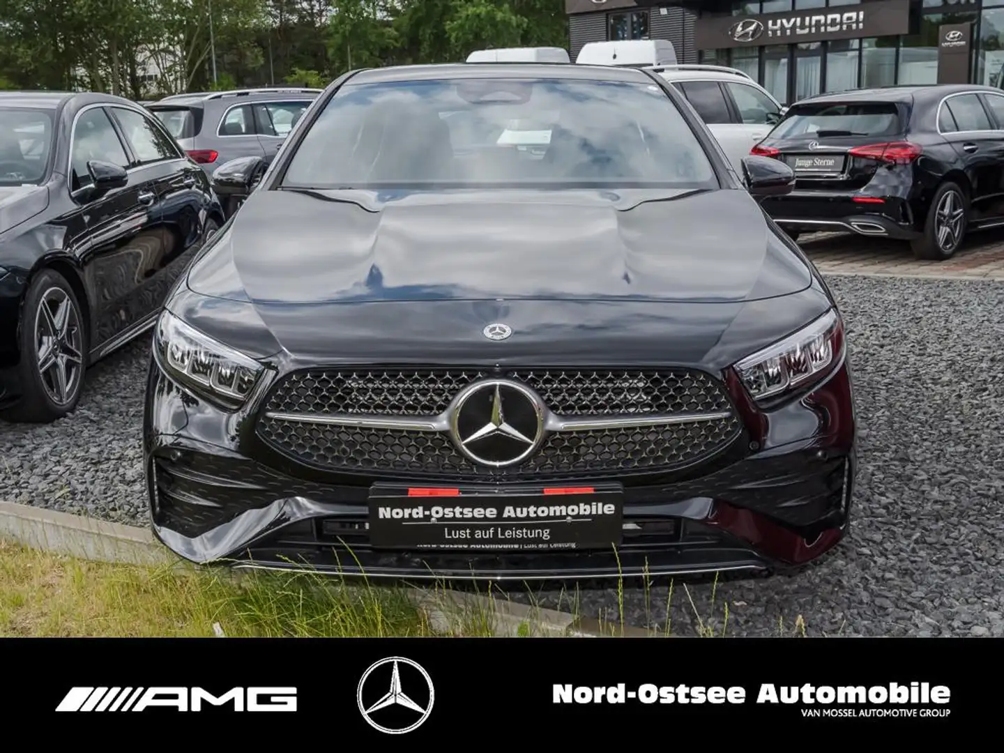 Mercedes-Benz A 200 AMG S-Sitz SHZ LED SpurH Navi KeyLess AUT Nero - 2