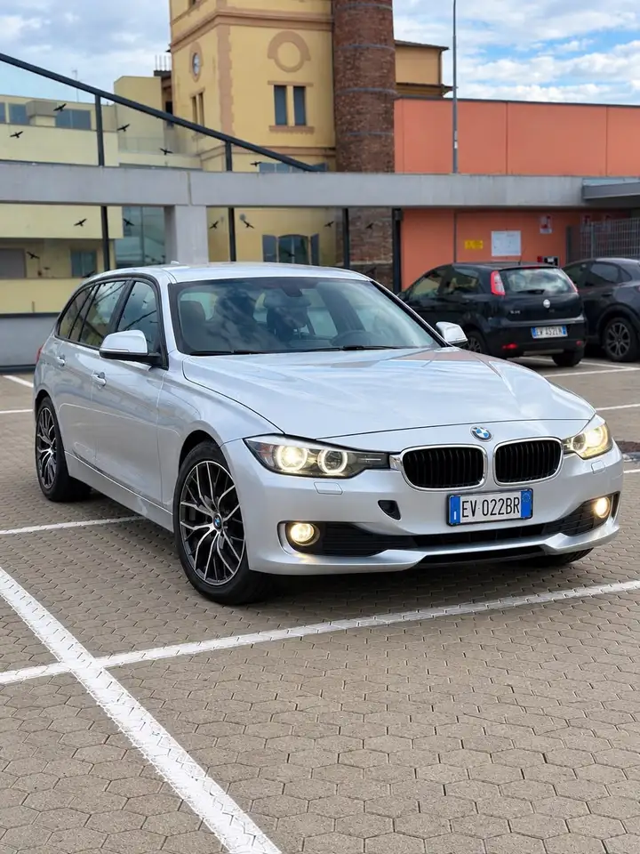 BMW 320